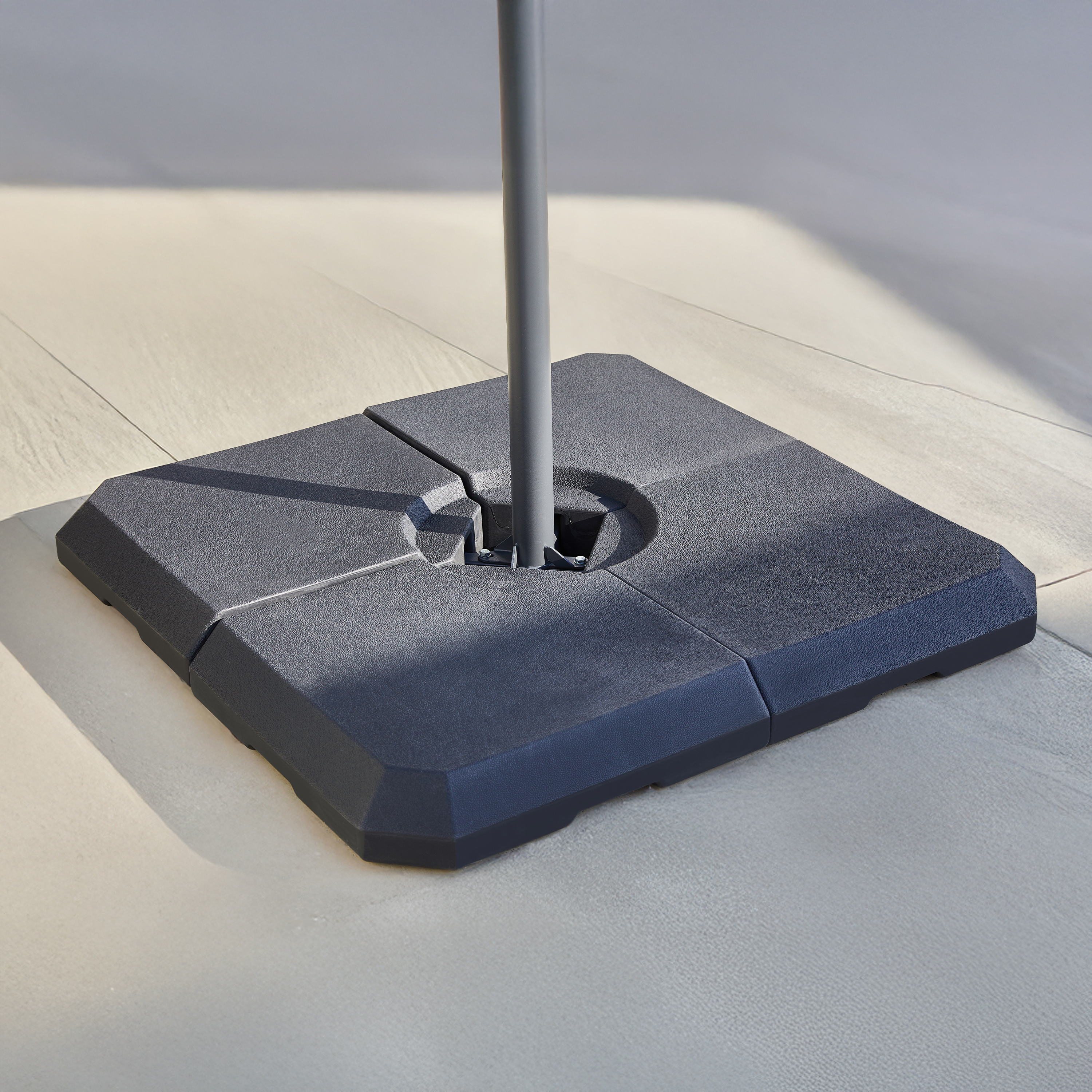 AXI 4 Piece Fillable Parasol Base Black