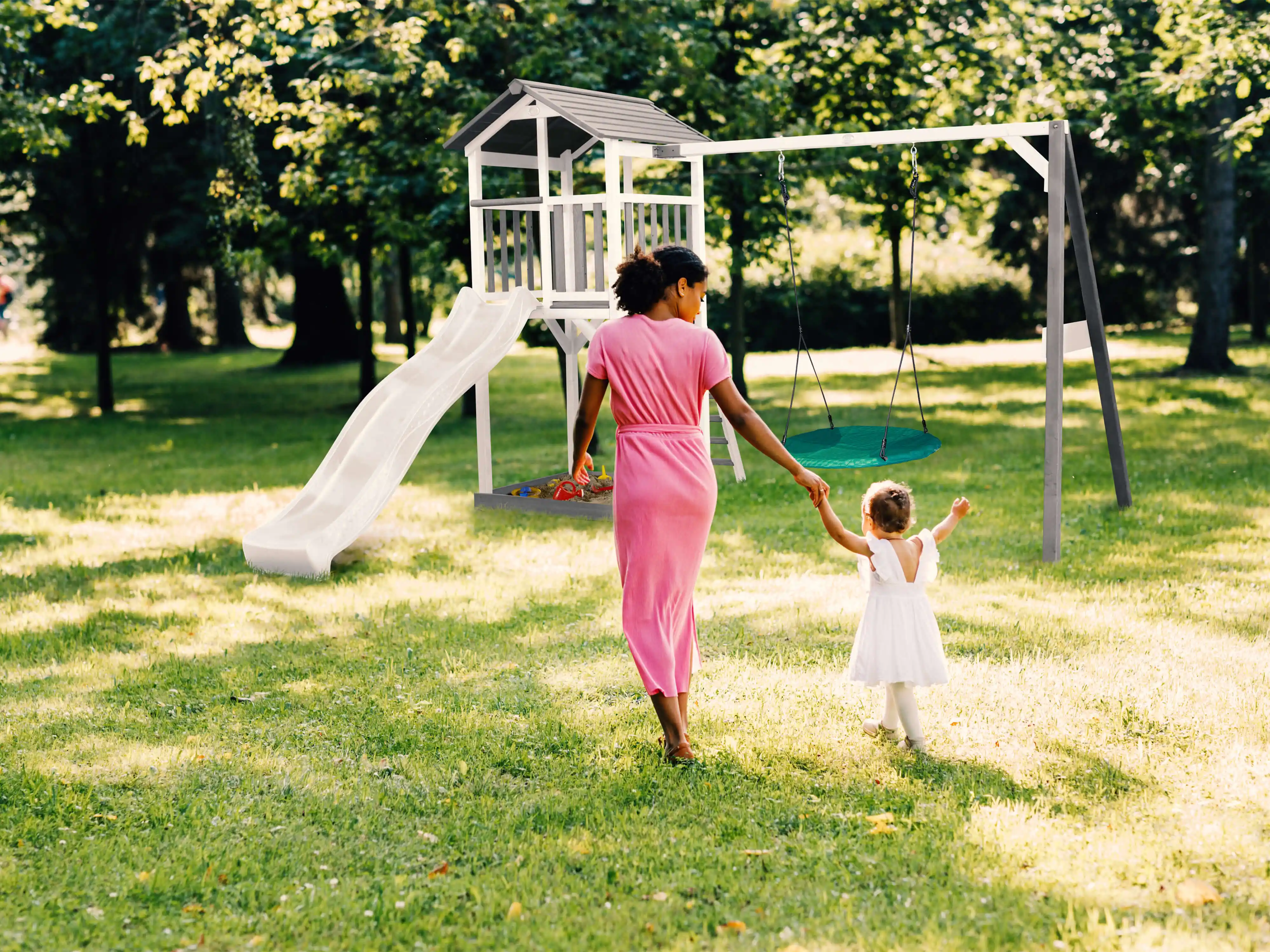 AXI Beach Tower with Summer Nest Swing Set Grey/White - White Slide