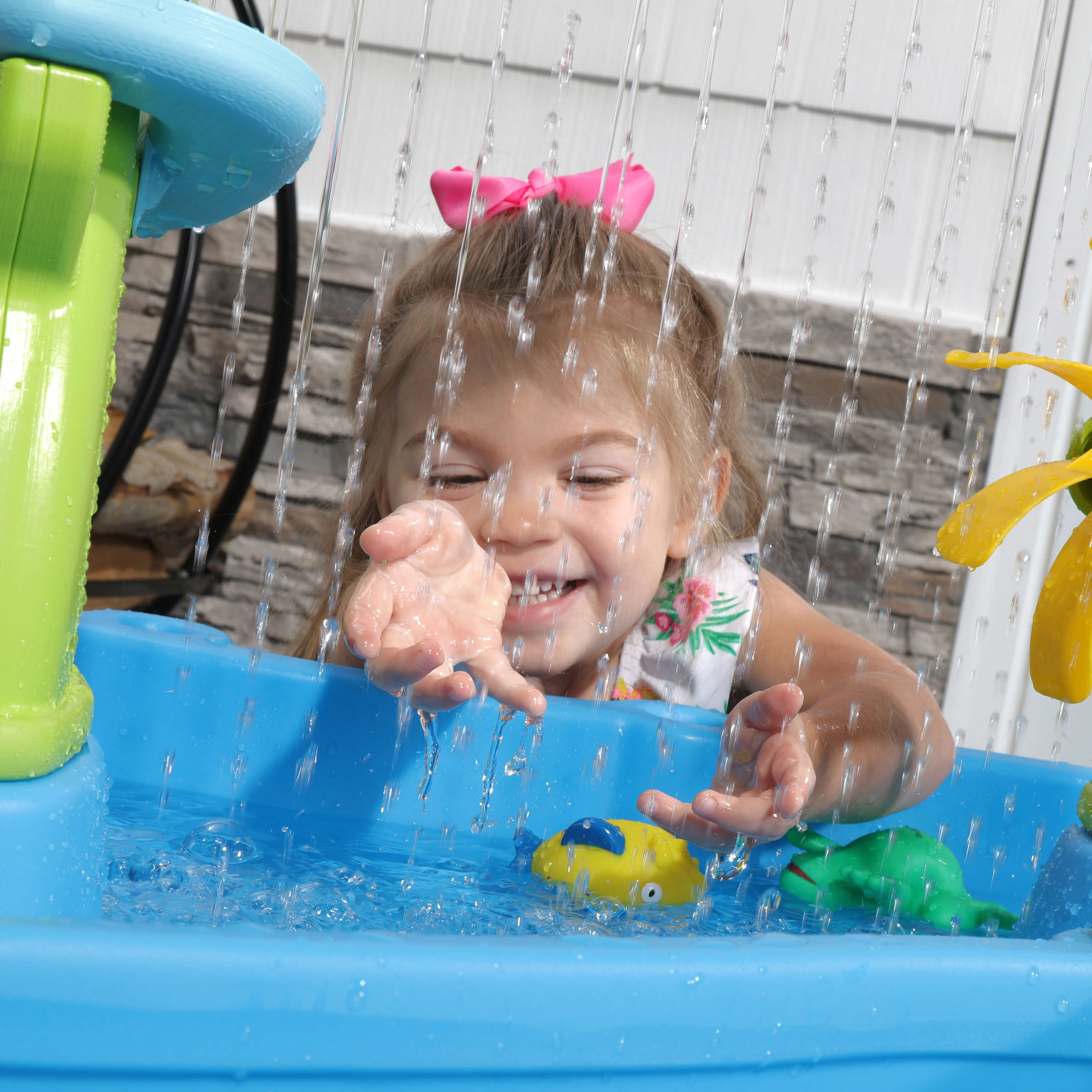 Step2 Double Showers Splash Water Table