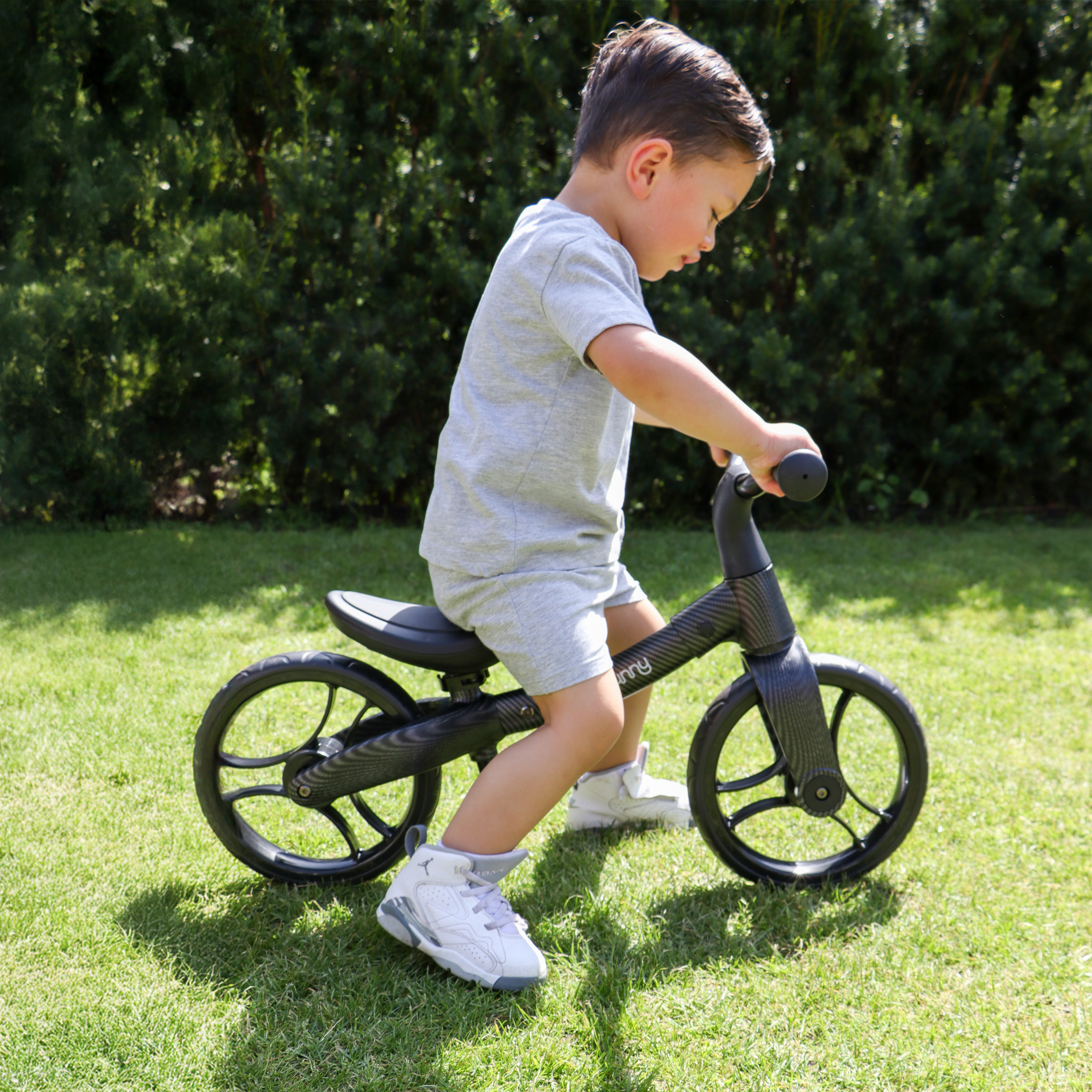 Sunny Metal Balance Bike 3000 with Carbon Fibre Look