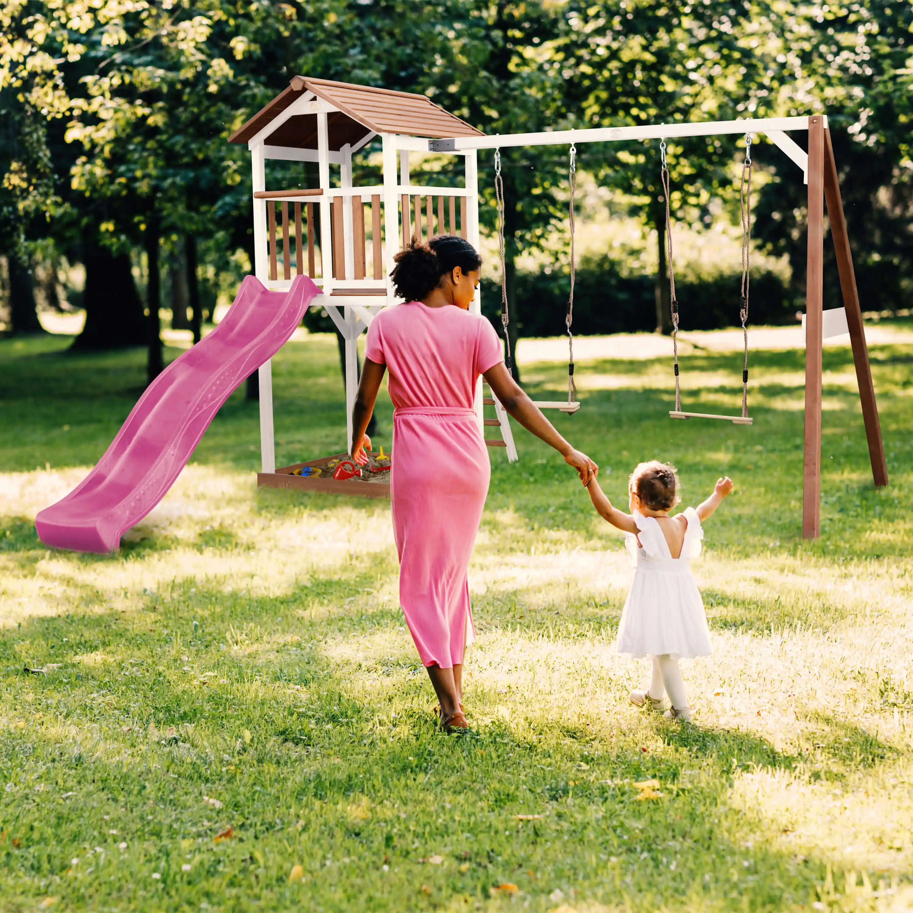 AXI Beach Tower with Double Swing Set Brown/White - Purple Slide