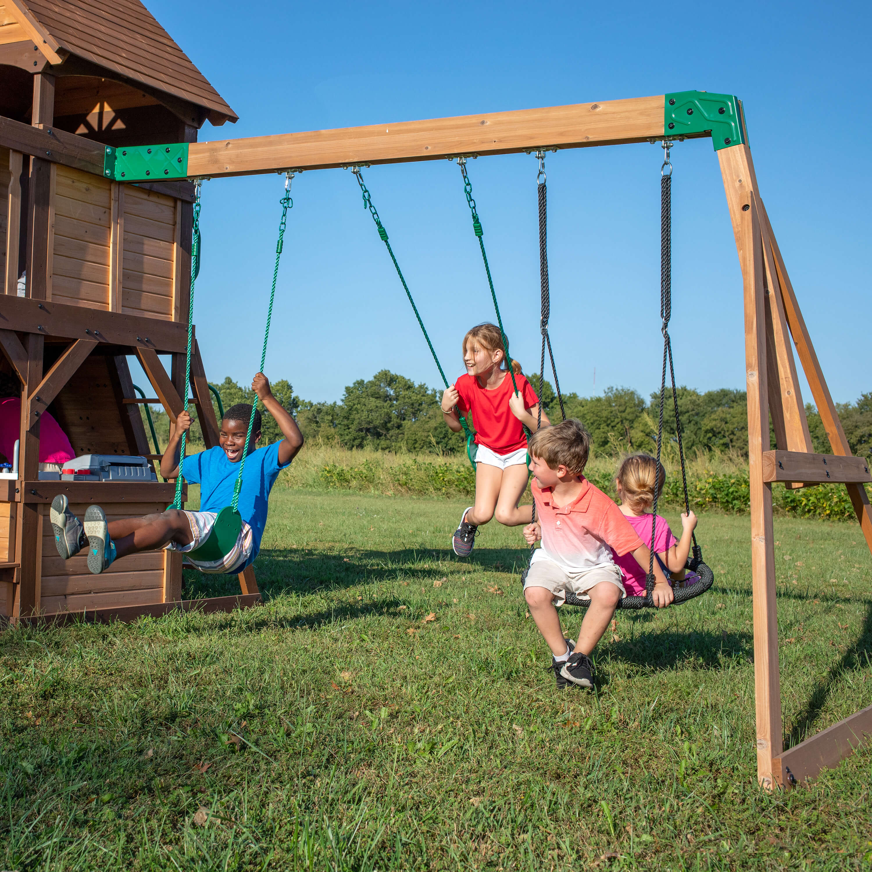 Backyard Discovery Cedar Cove Climbing Frame