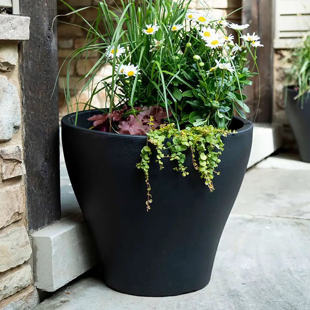 Step2 Fernway Flower Pot - Onyx Black