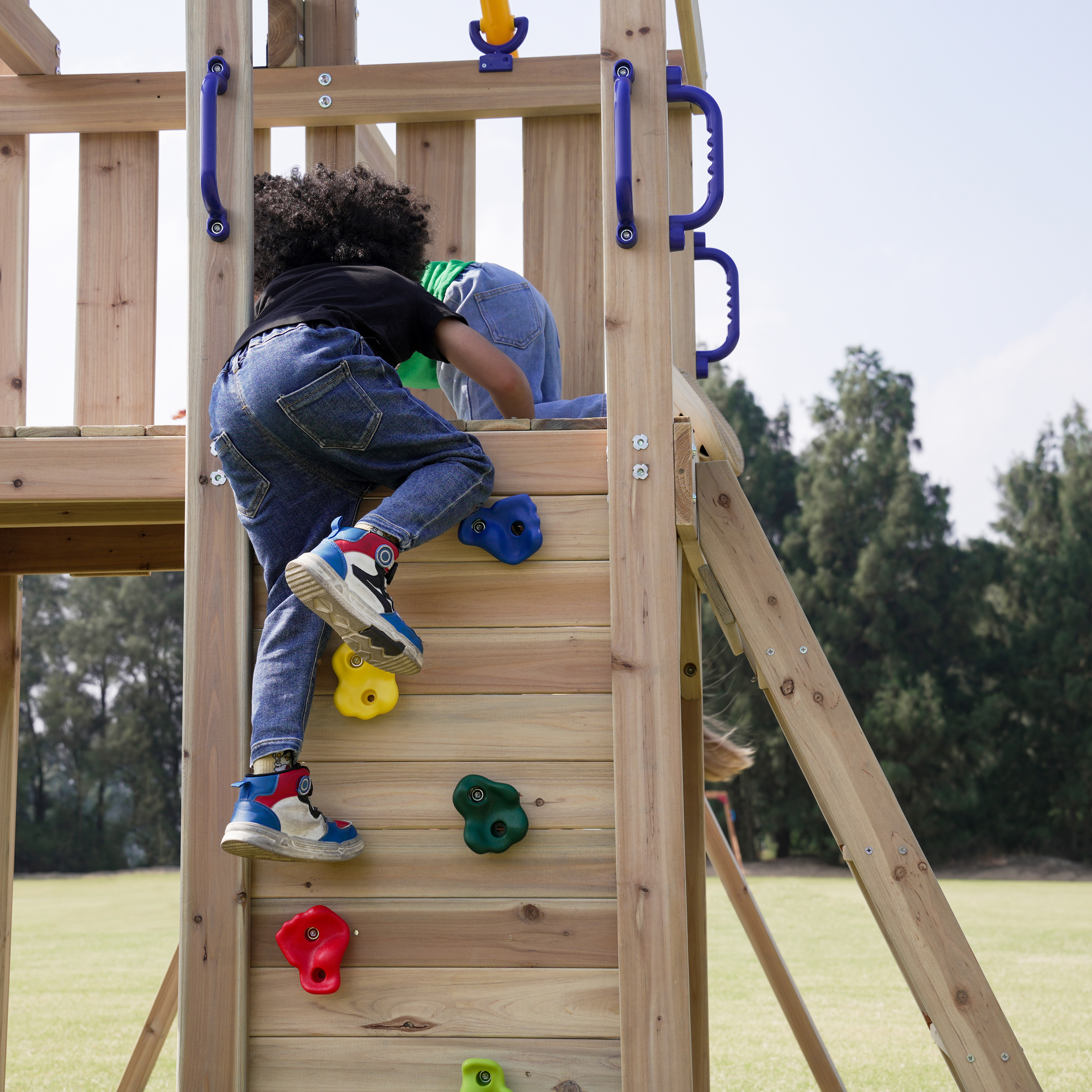 AXI Moos Climbing Frame with Double Swing Set - White Slide