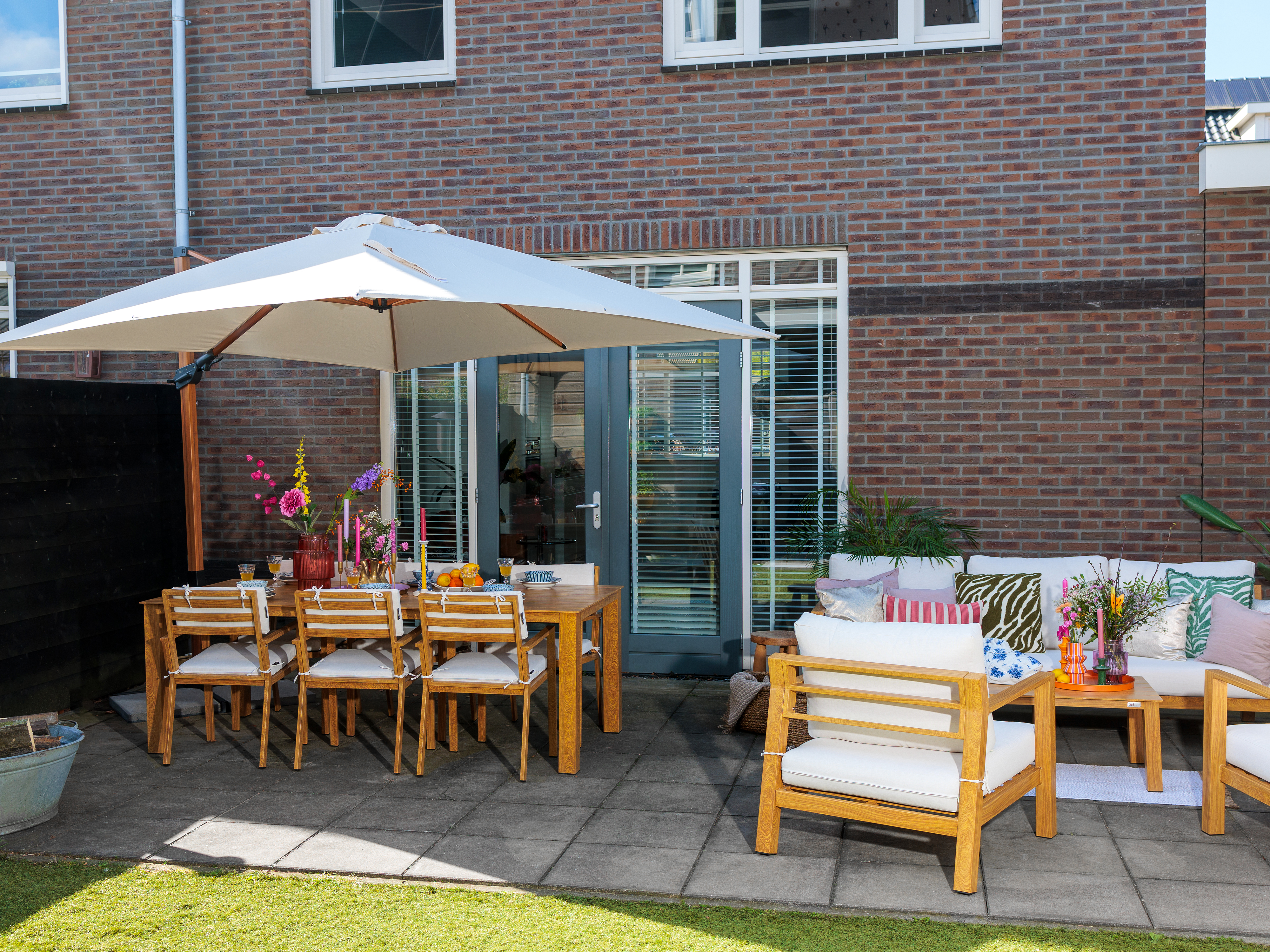 AXI Orla 4-piece Lounge Set with bench. table and 2 chairs - Wood-look/Beige