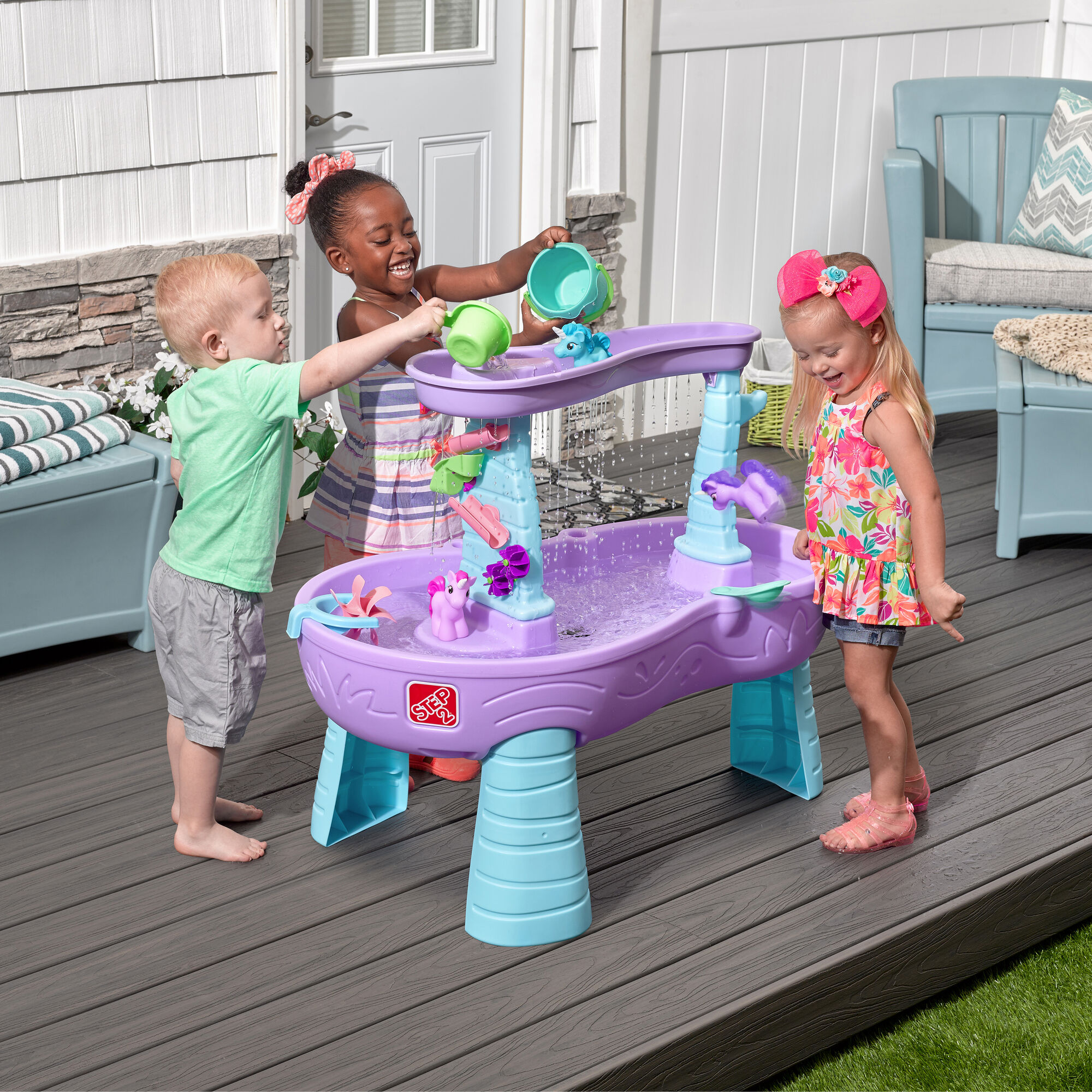 Step2 Rain Showers & Unicorns Water Table