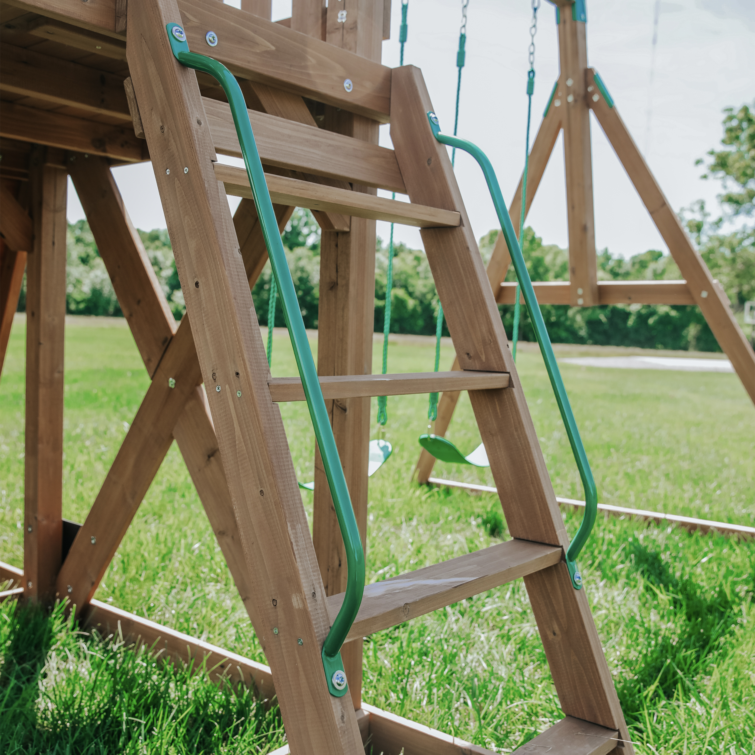 Backyard Discovery Lightning Ridge Climbing Frame