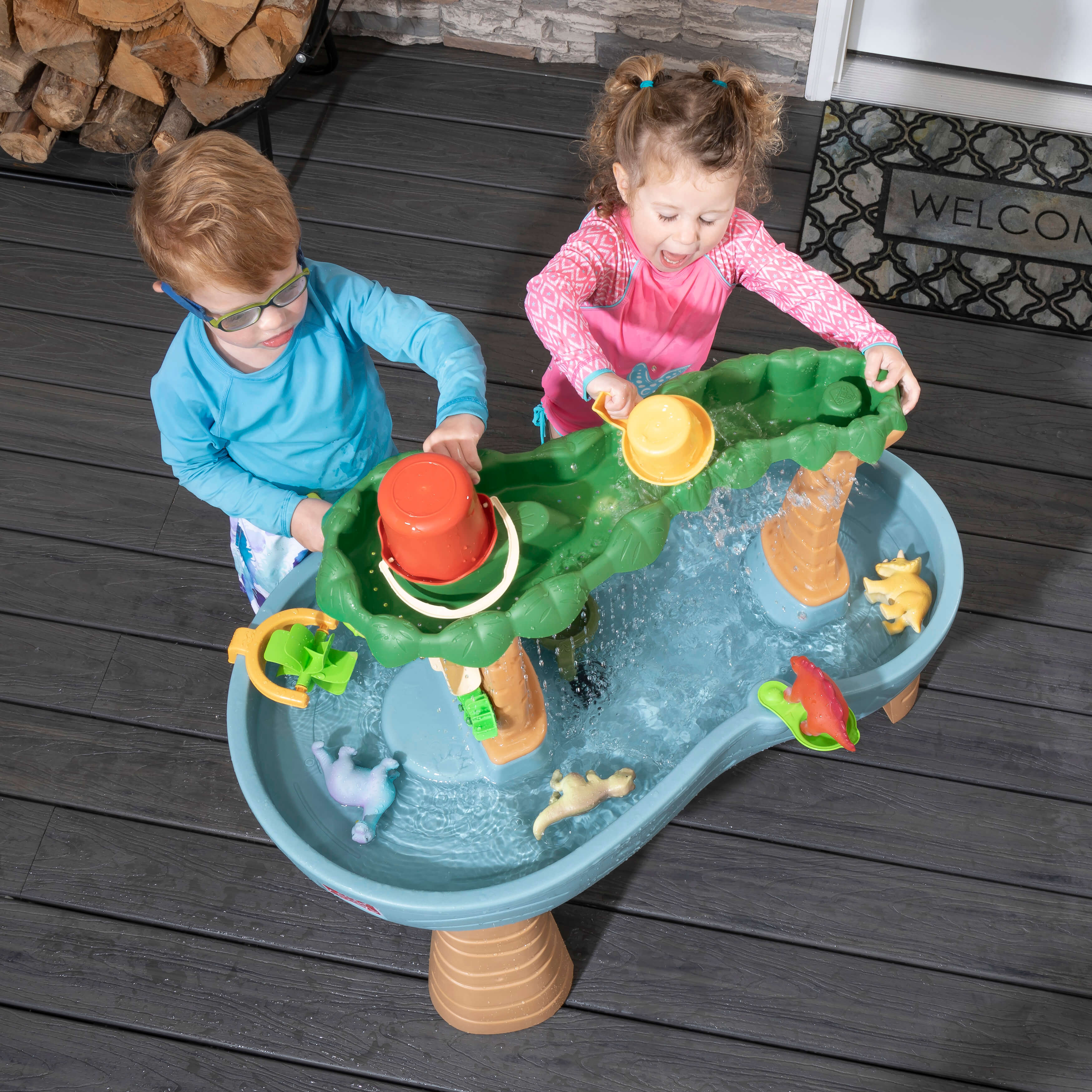 Step2 Dino Showers Water Table