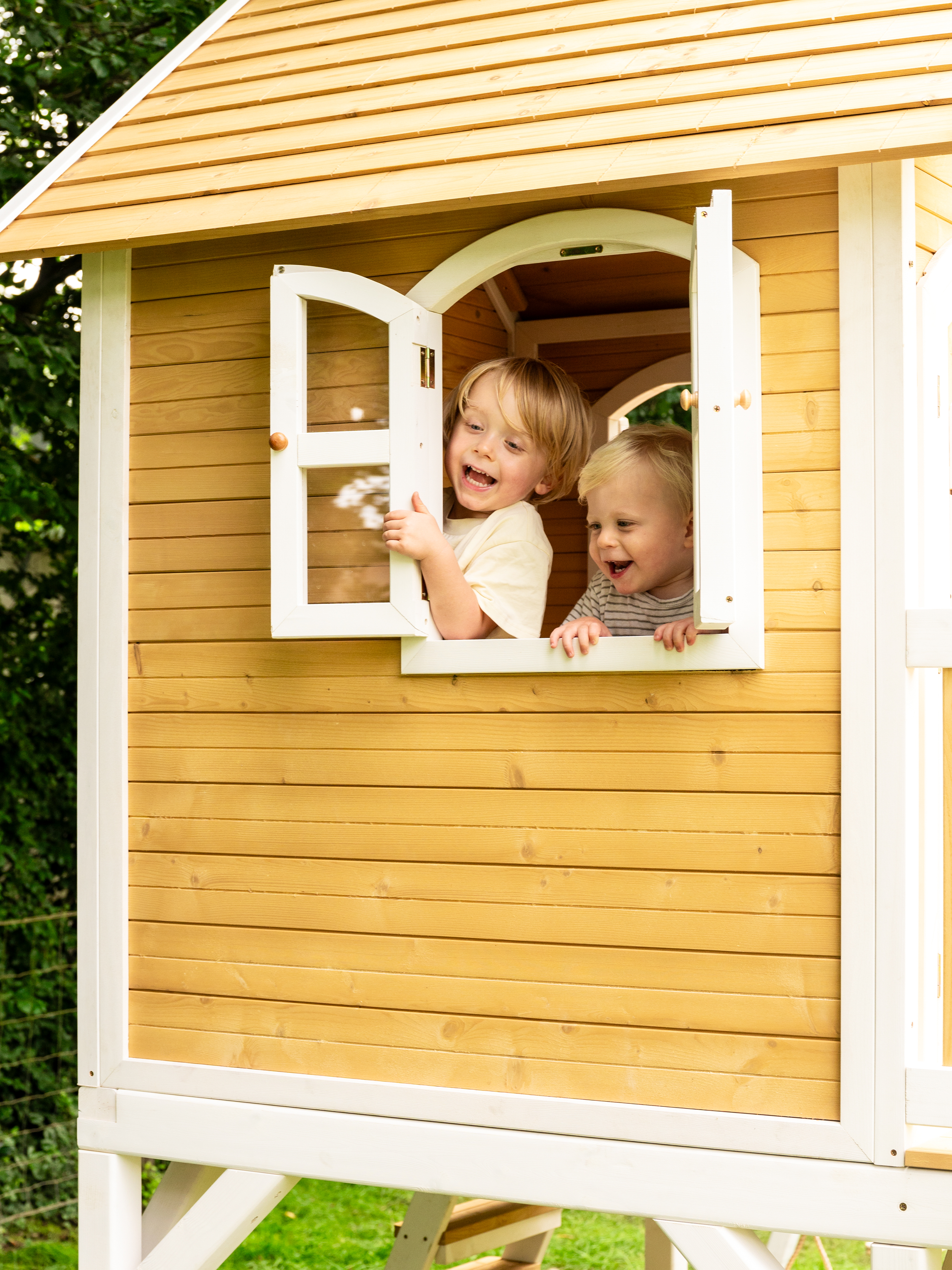 AXI Liam Playhouse with Double Swing Set Brown/White - White Slide