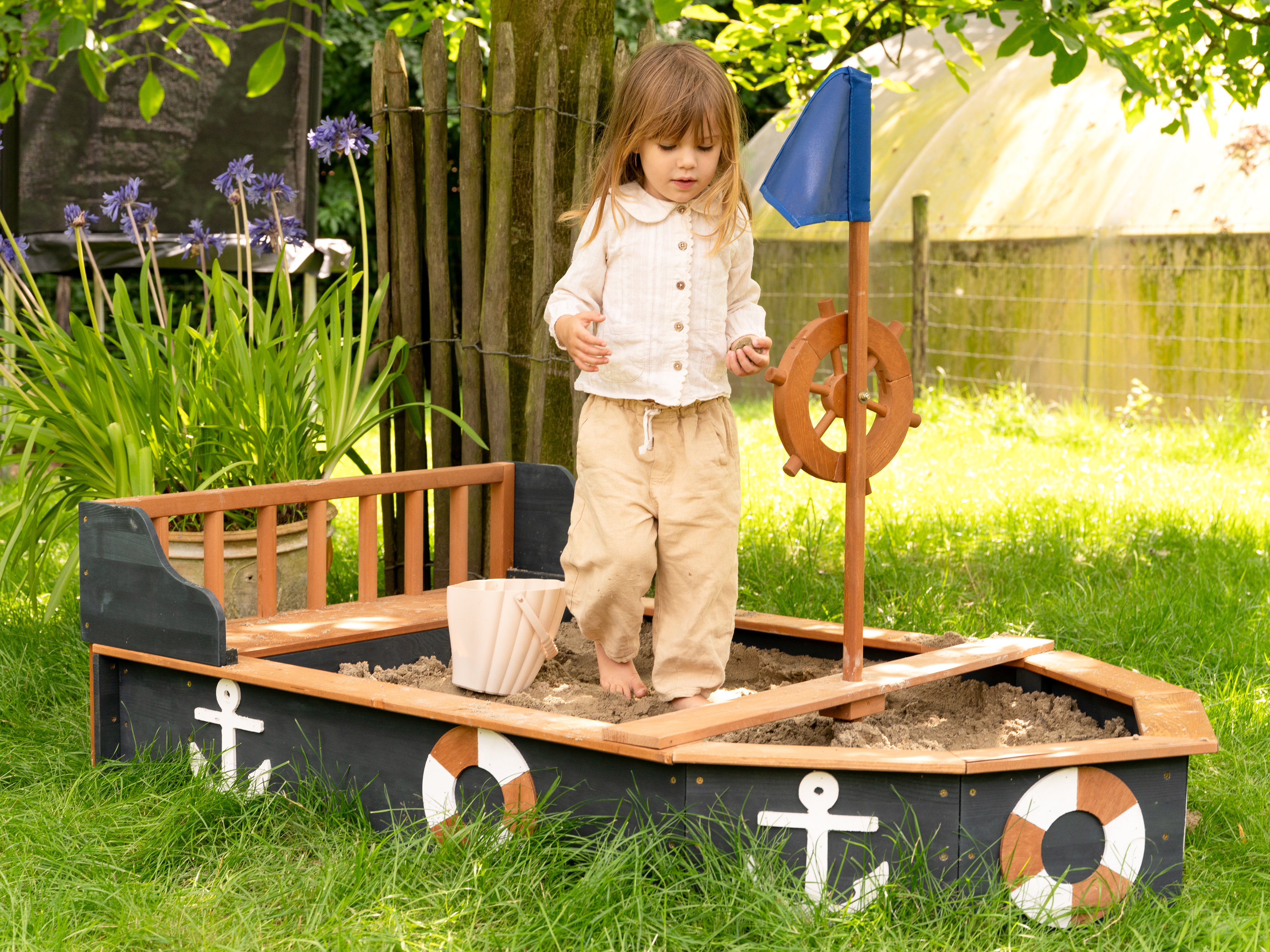 AXI Doris Boat Sandbox with storage bench - Anthracite/Brown