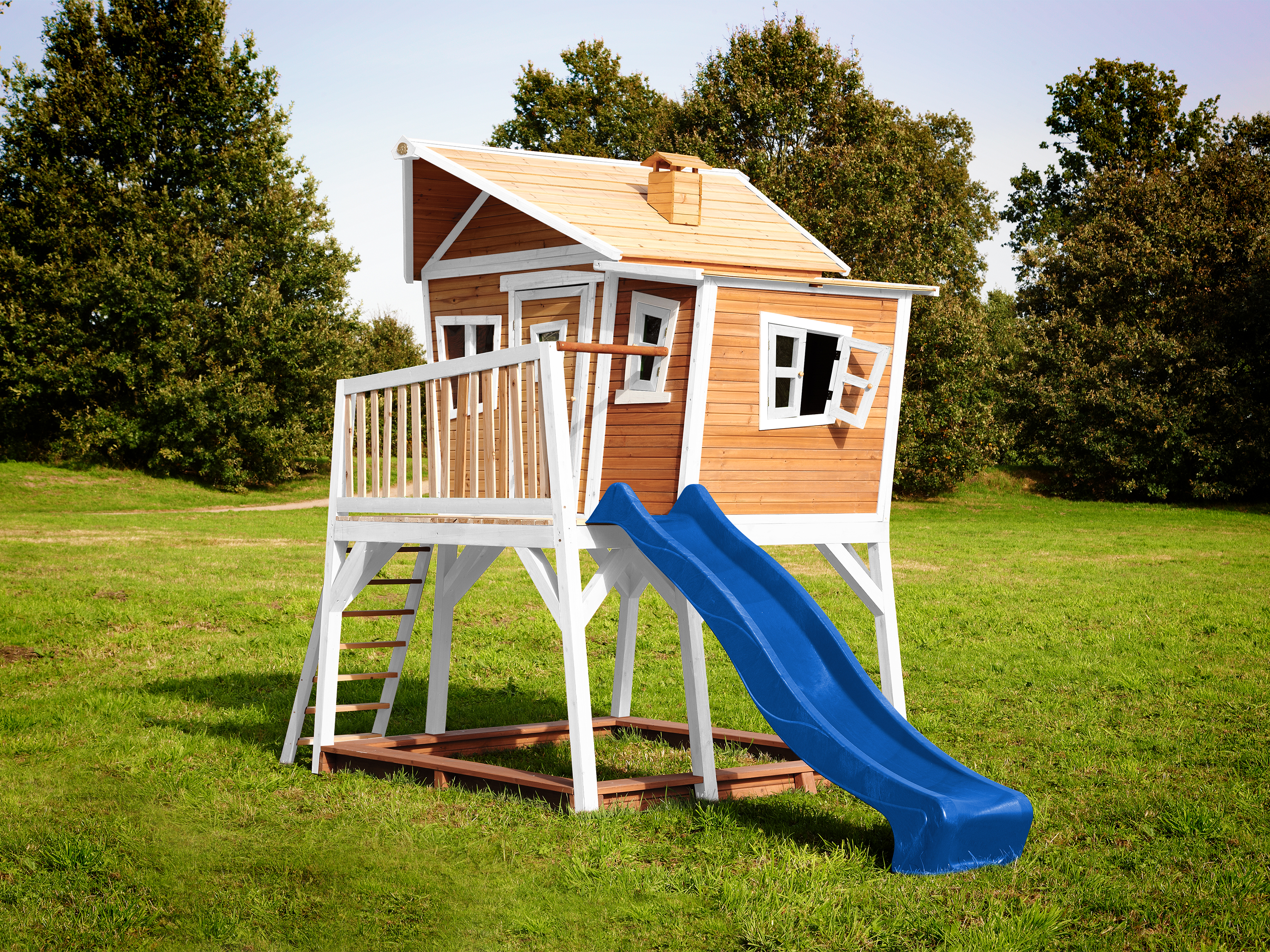 AXI Max Playhouse Brown/White - Blue Slide