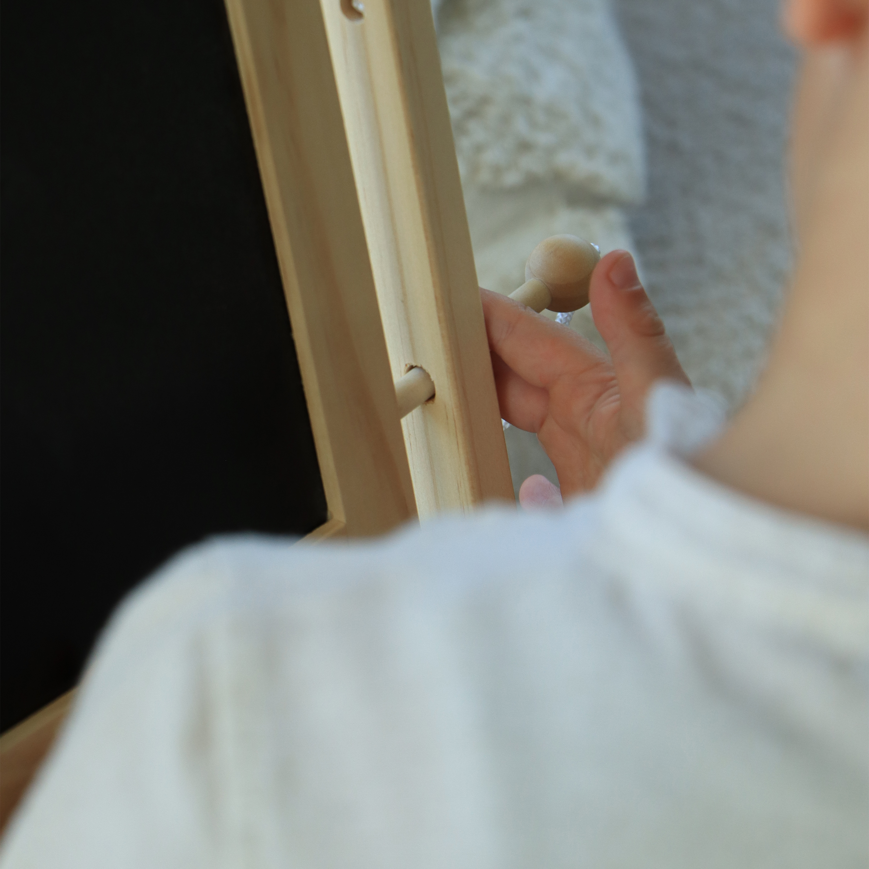 Sunny Nola Activity Easel - Natural Brown