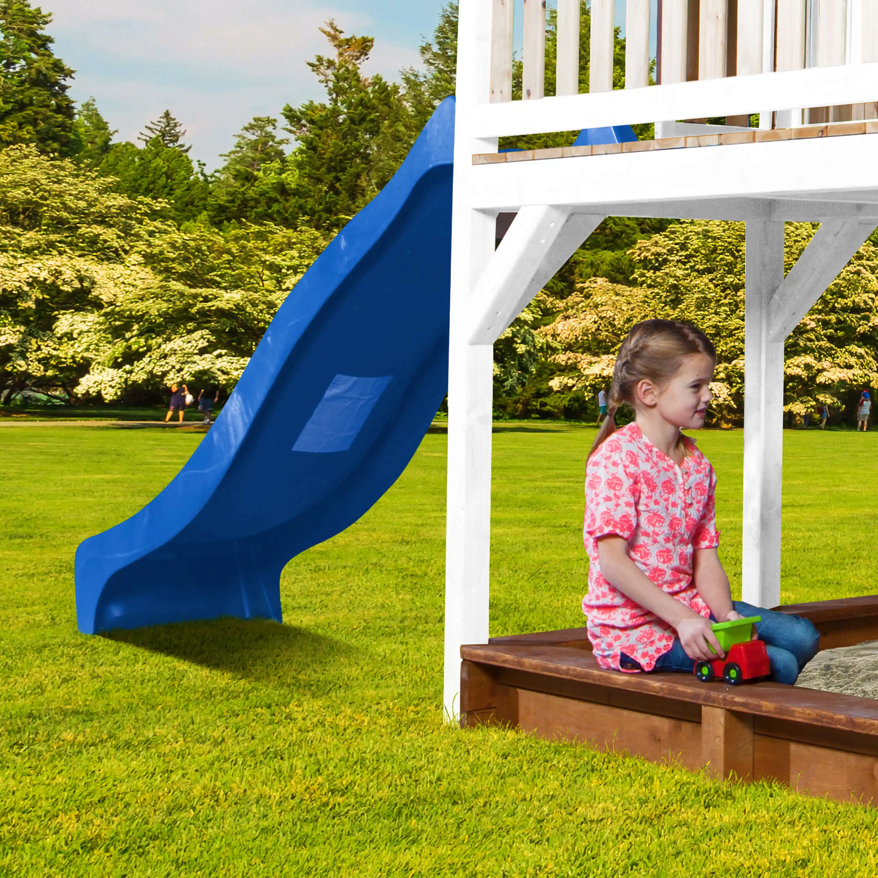 AXI Liam Playhouse with Roxy Nest Swing Set Brown/White - Blue Slide