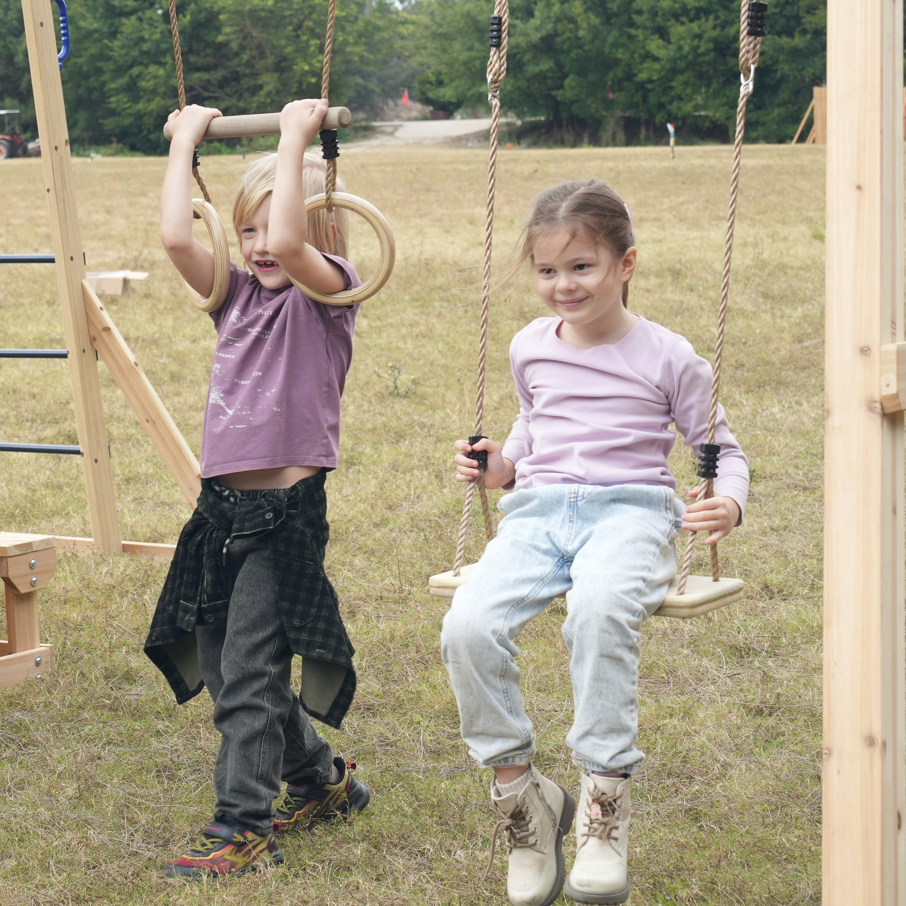 AXI Hunter Climbing Frame with Swings, Climbing Frame, Climbing Bridge and Multiple Platforms – Grey Double Slide