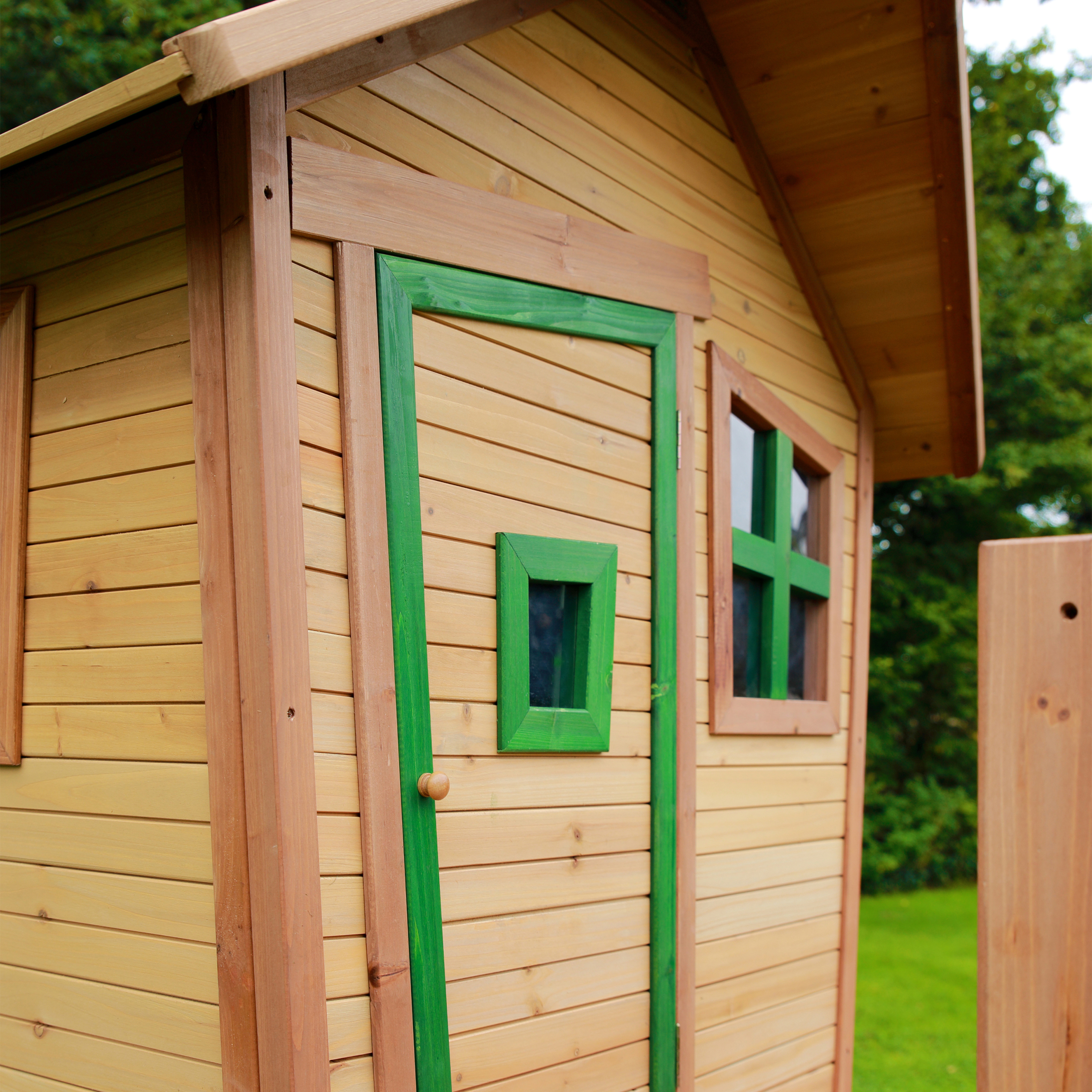 AXI Robin Playhouse Brown/Green - Grey Slide