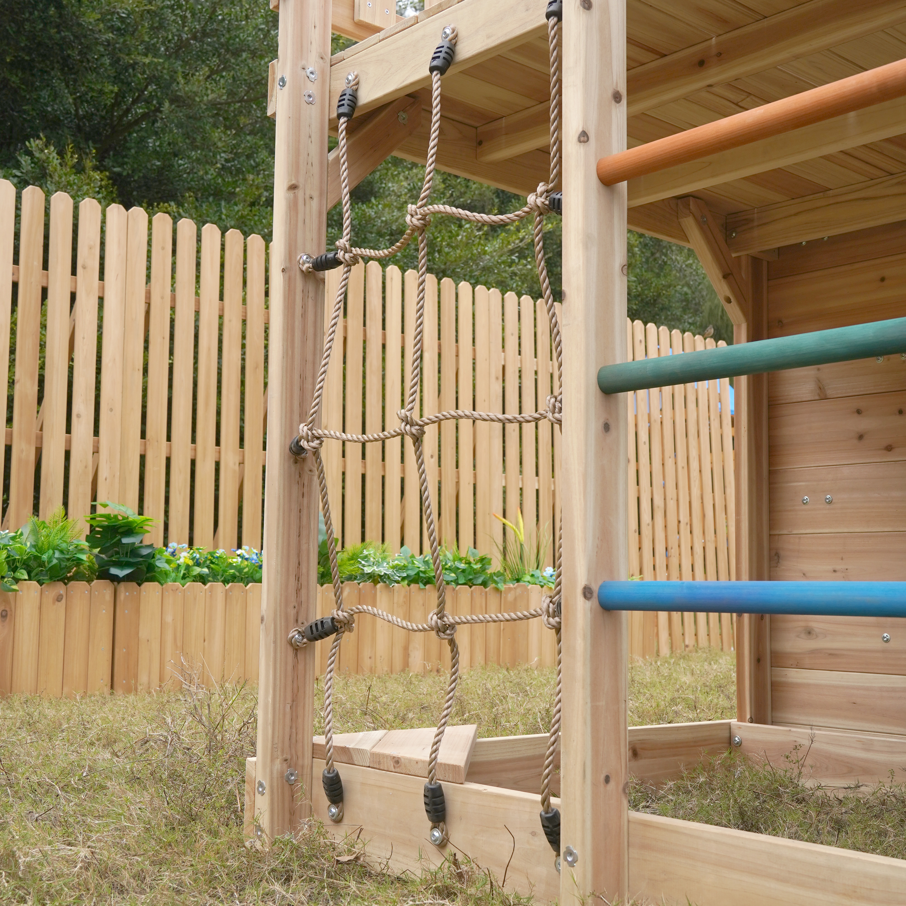 AXI Sam Climbing Frame with Climbing Wall. Climbing Net and Monkey Bars – Cream Slide