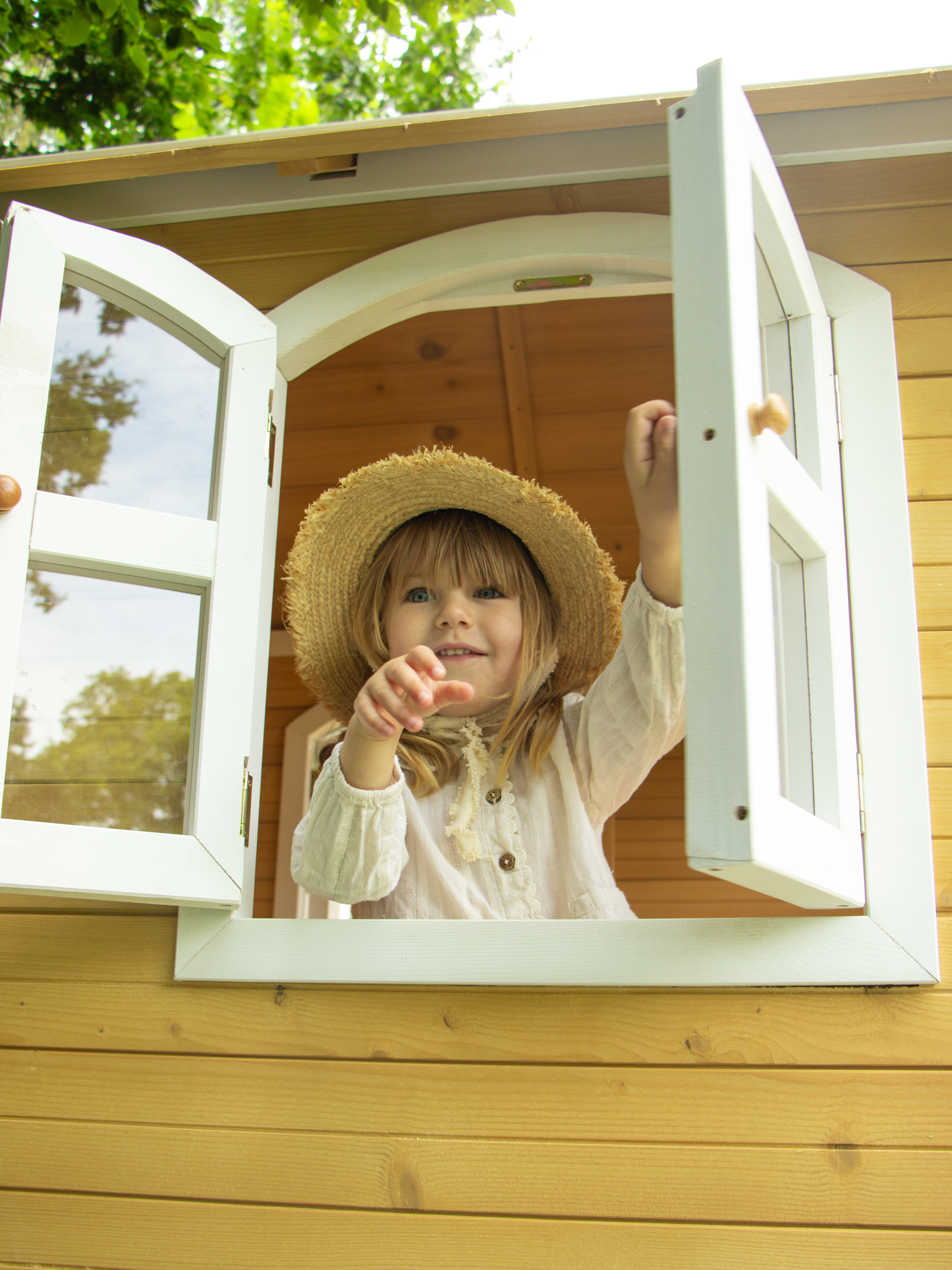 AXI Liam Playhouse with Roxy Nest Swing Set Brown/White - White Slide