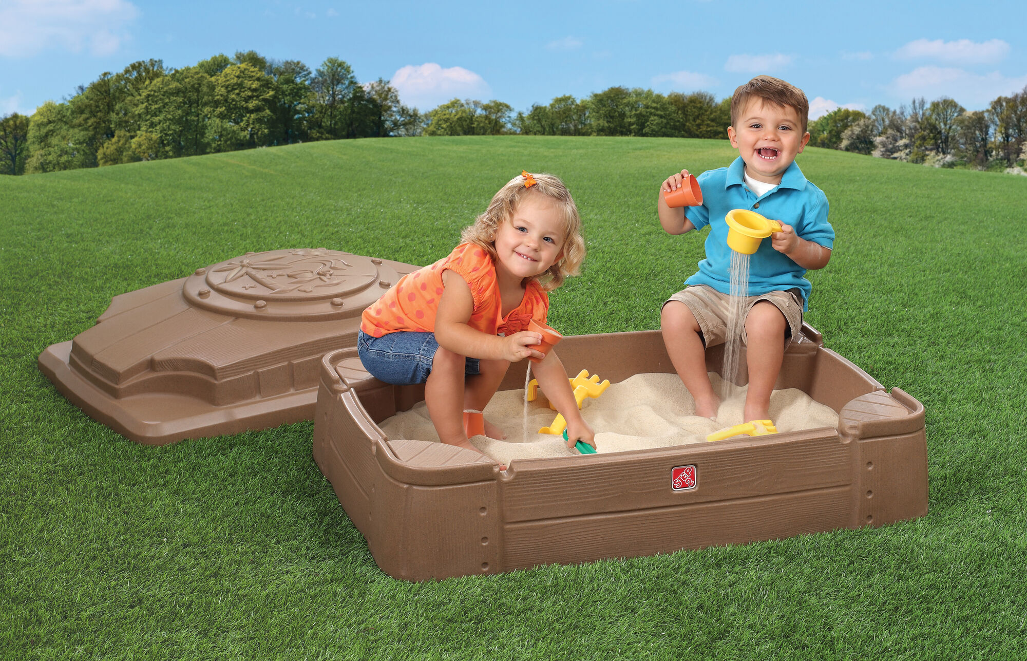 Step2 Play & Store Sandbox