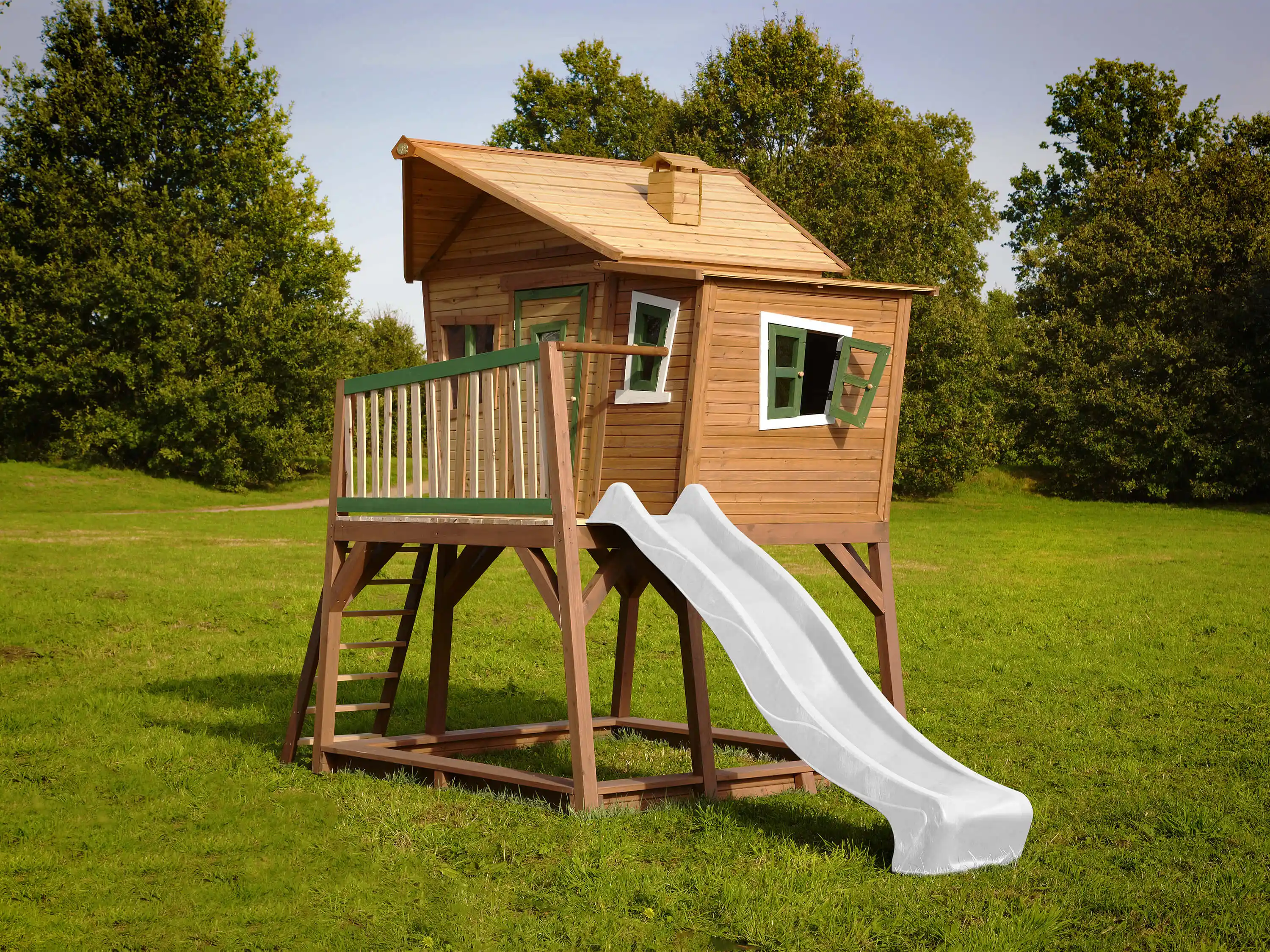 AXI Max Playhouse Brown/Green - White Slide