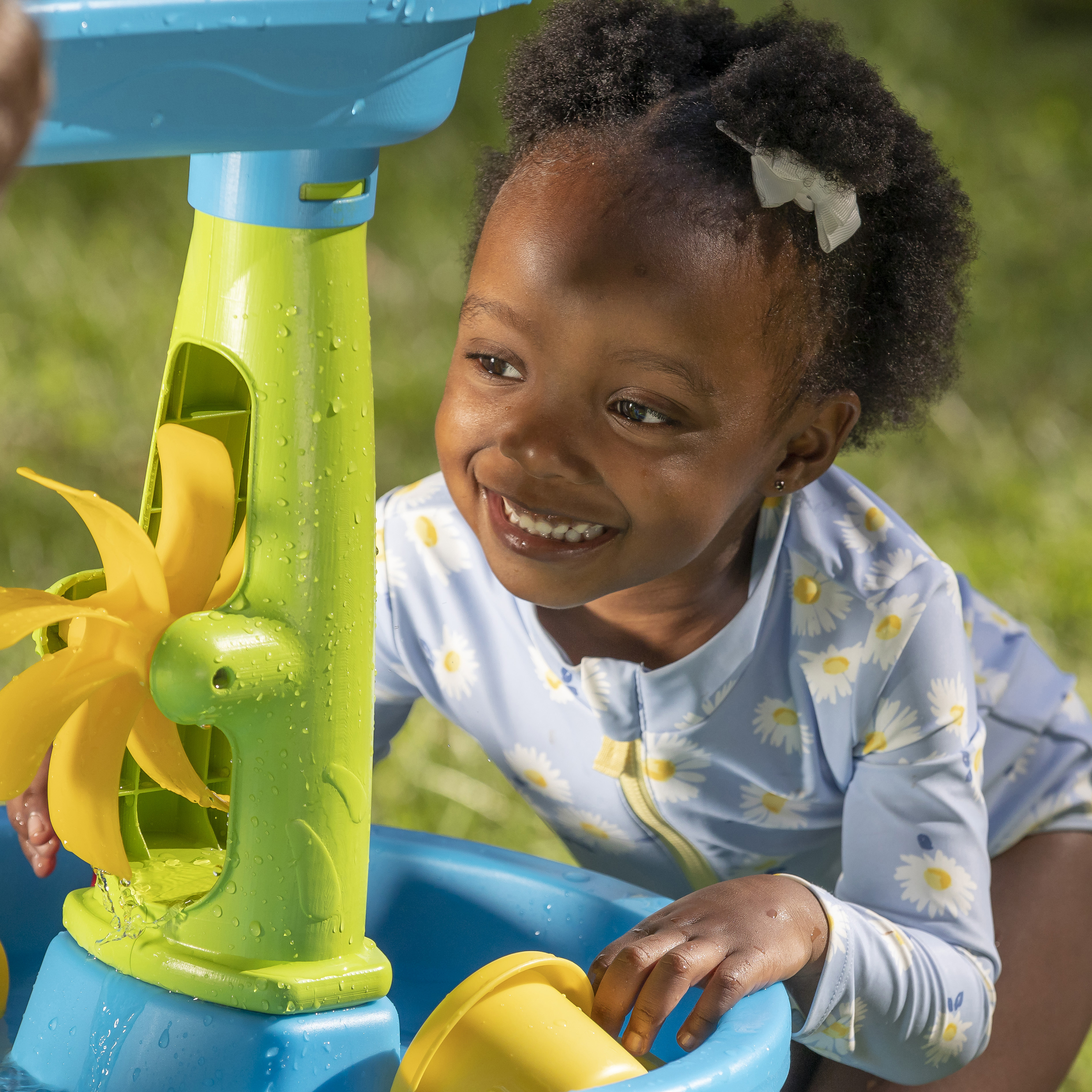Step2 Double Showers Splash Water Table