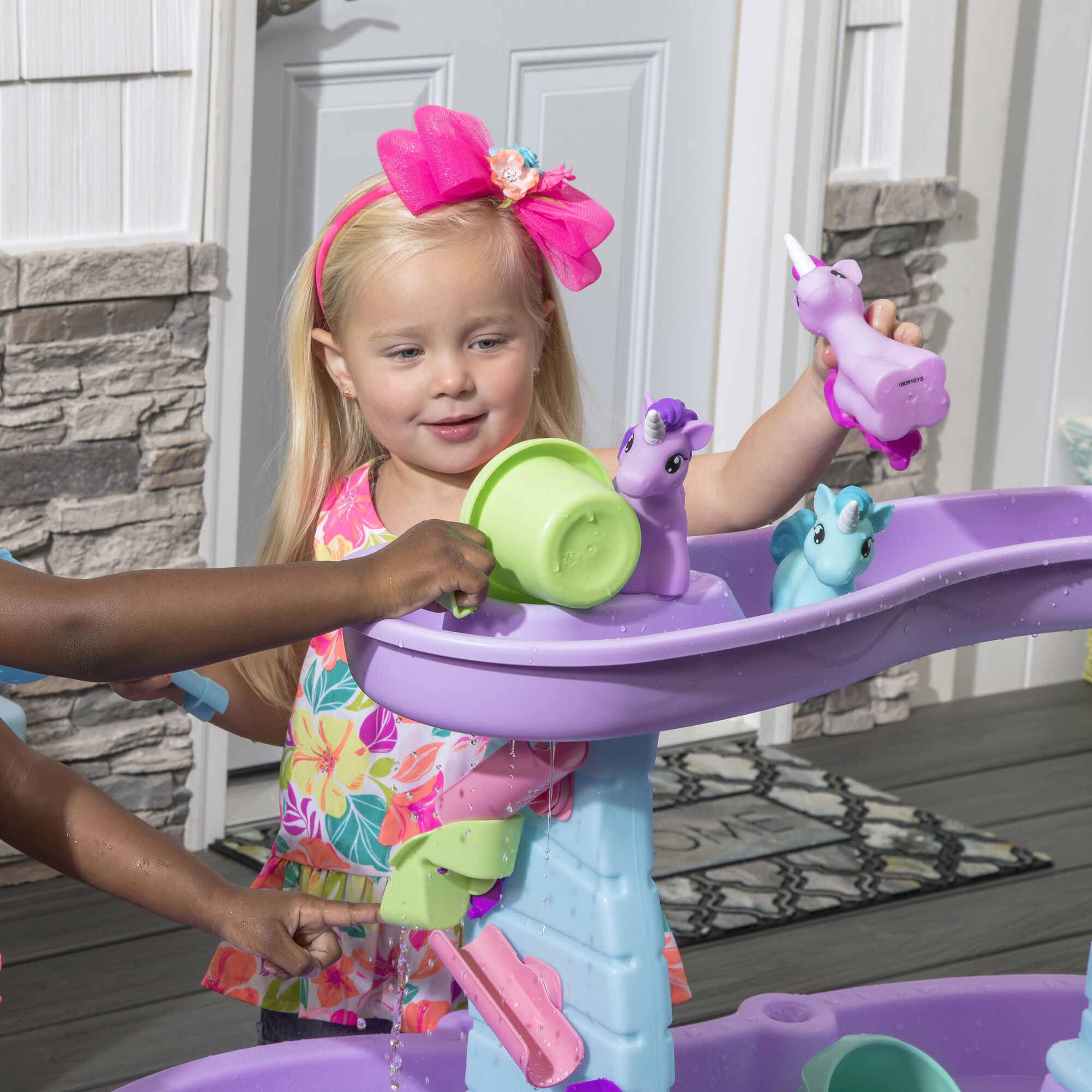 Step2 Rain Showers & Unicorns Water Table