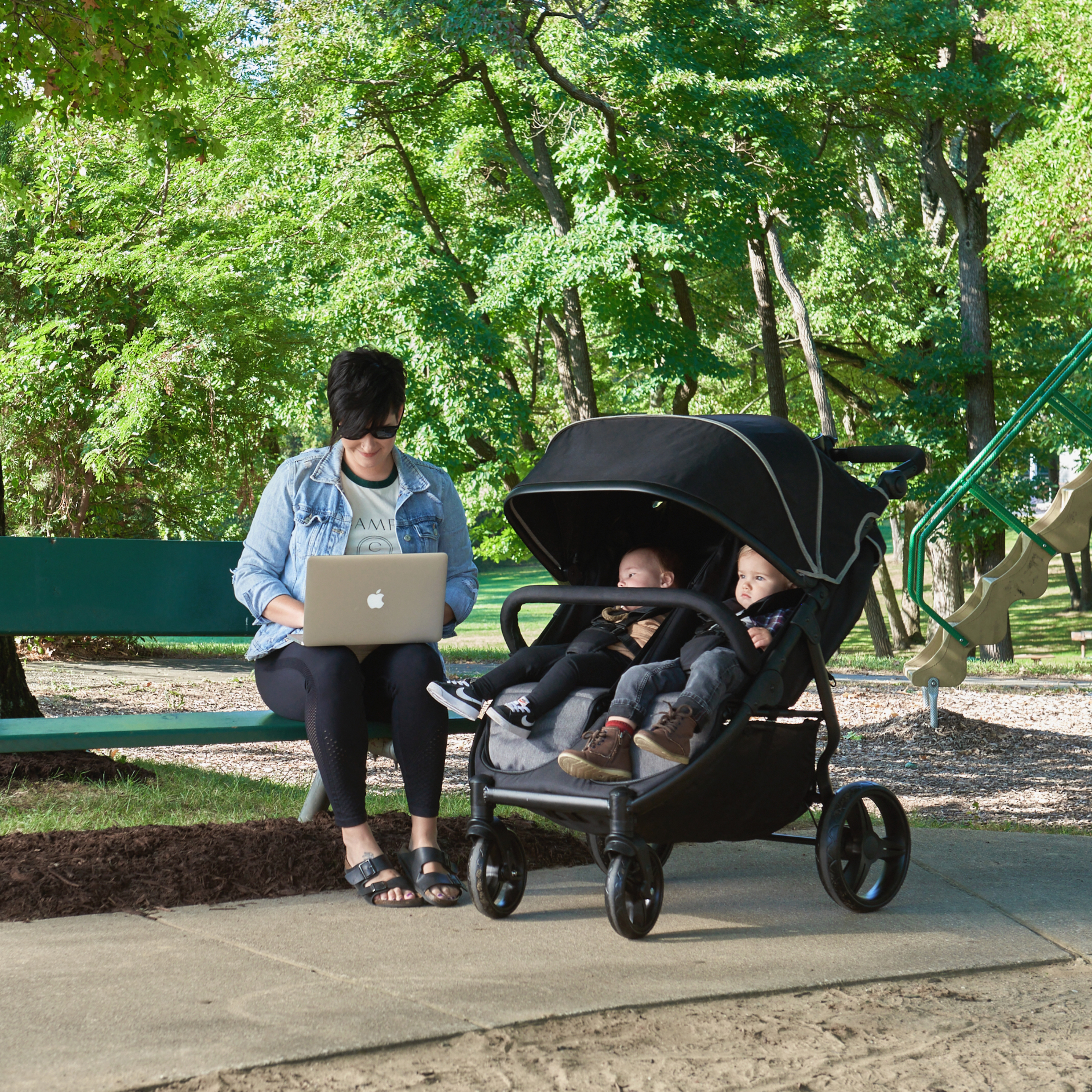 Gaggle Roadster stroller for 2 children in black - Duo stroller