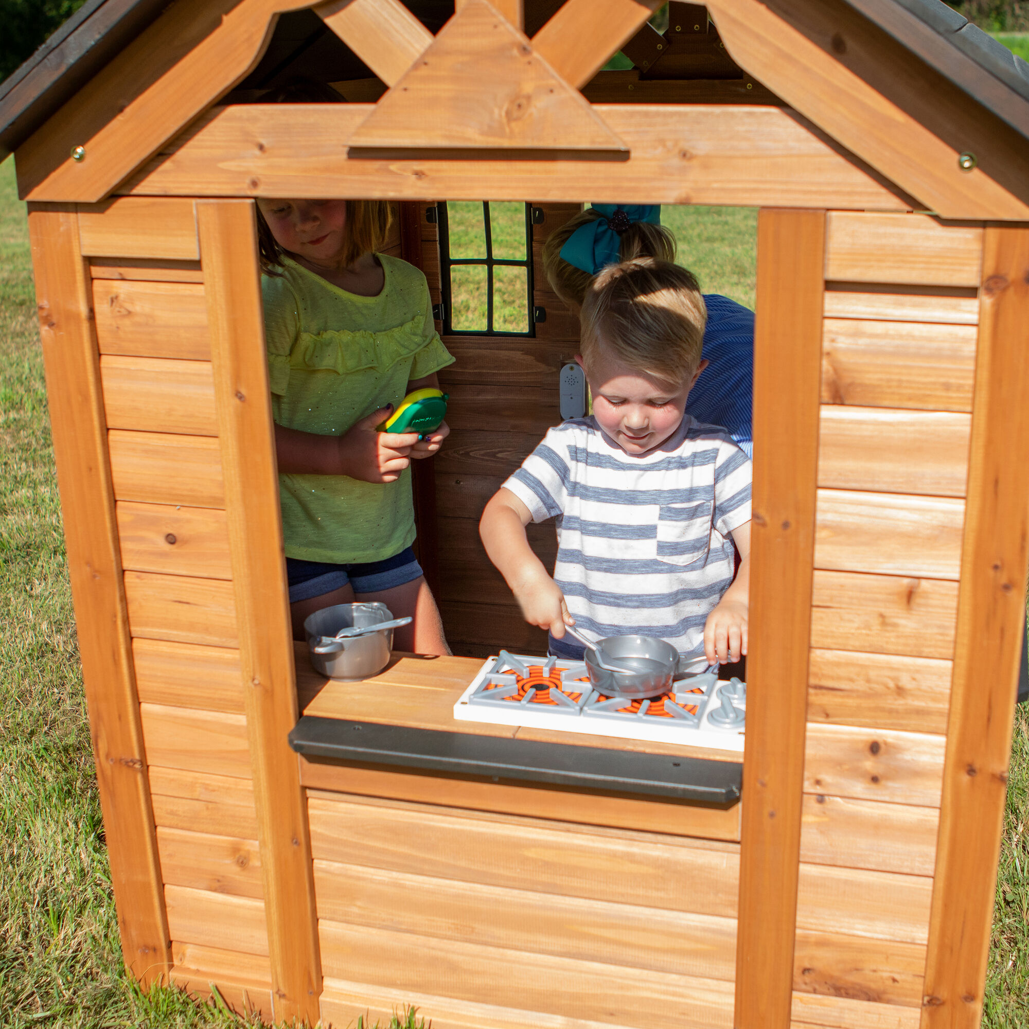 Backyard Discovery Sweetwater Playhouse