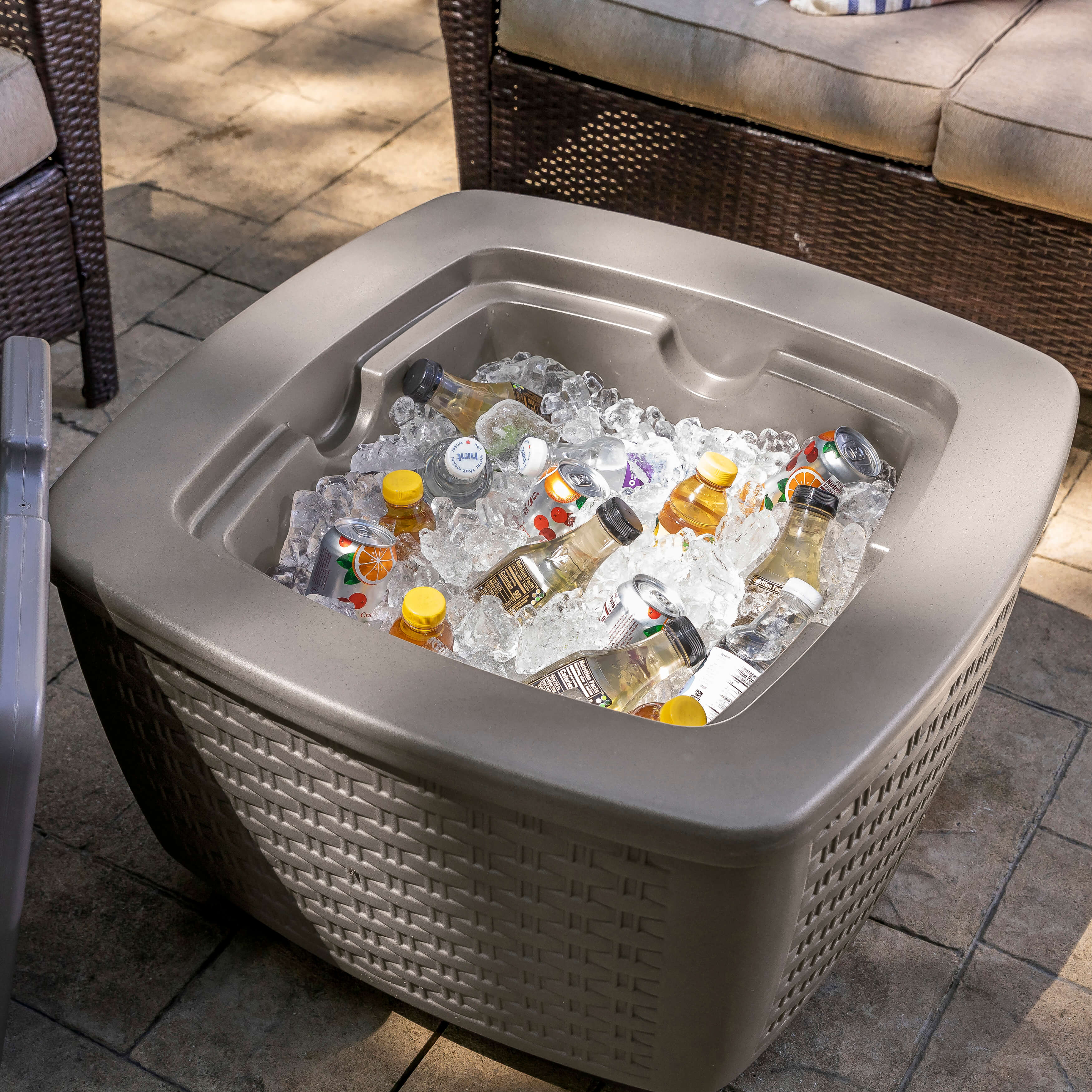 Step2 Just Chillin Patio Table & Ice Bin