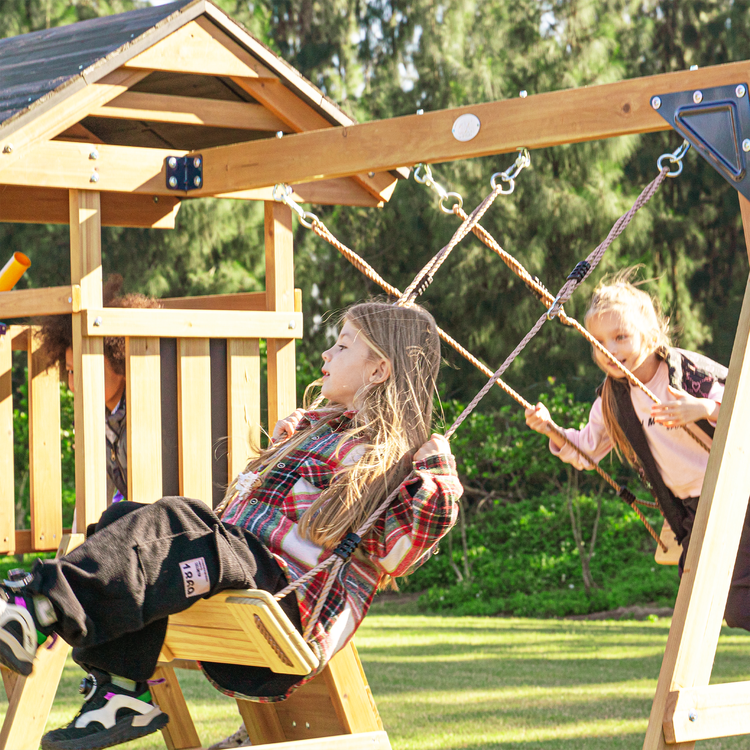 AXI Mia Climbing Frame with Double Swing Set – Green Slide