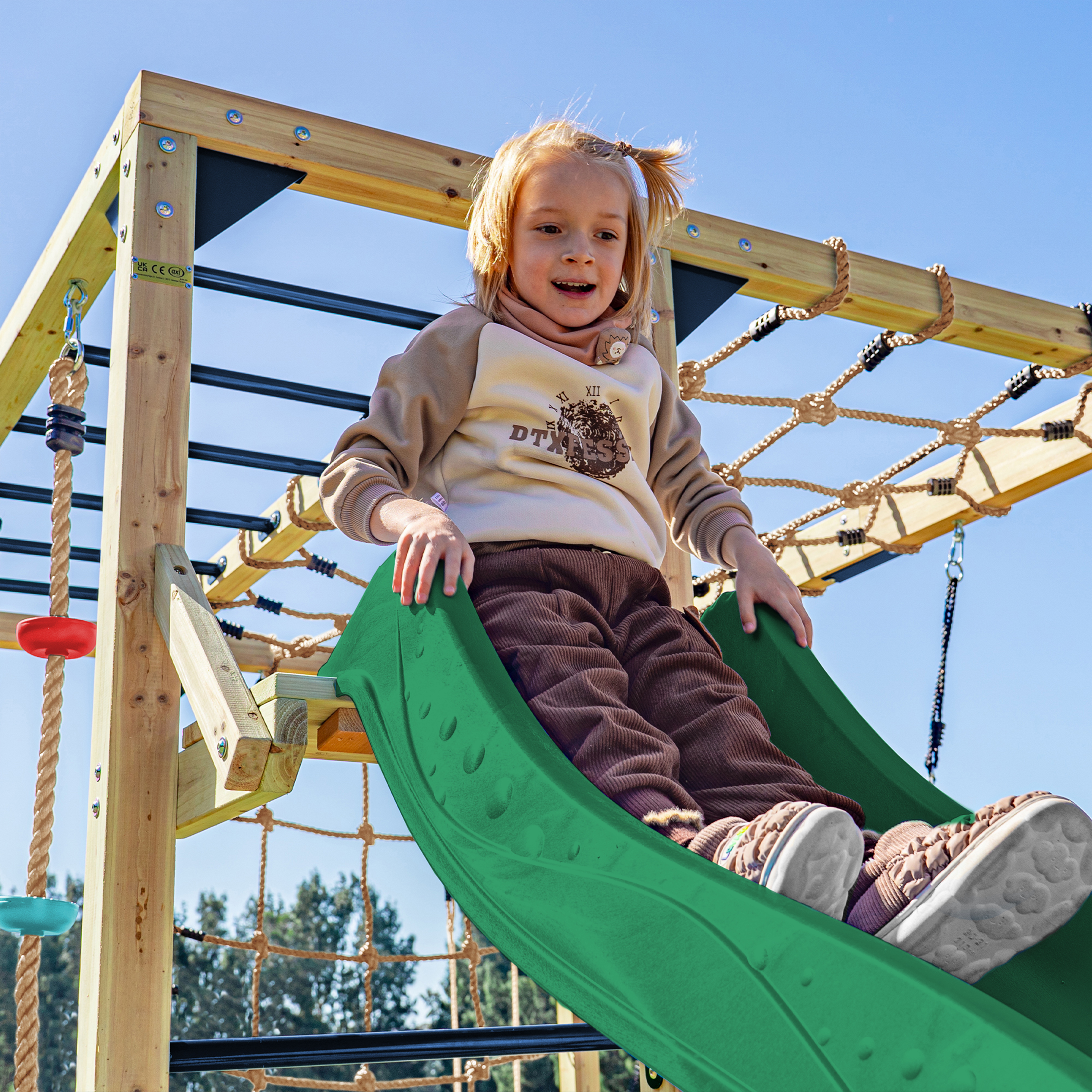 AXI Boris Wooden Playcentre with Swings. Trapeze. Climbing Nets and Monkey Bars – Green Slide-8720365066627 AXI Boris Wooden Playcentre with Swings. Trapeze. Climbing Nets and Monkey Bars – Green Slide