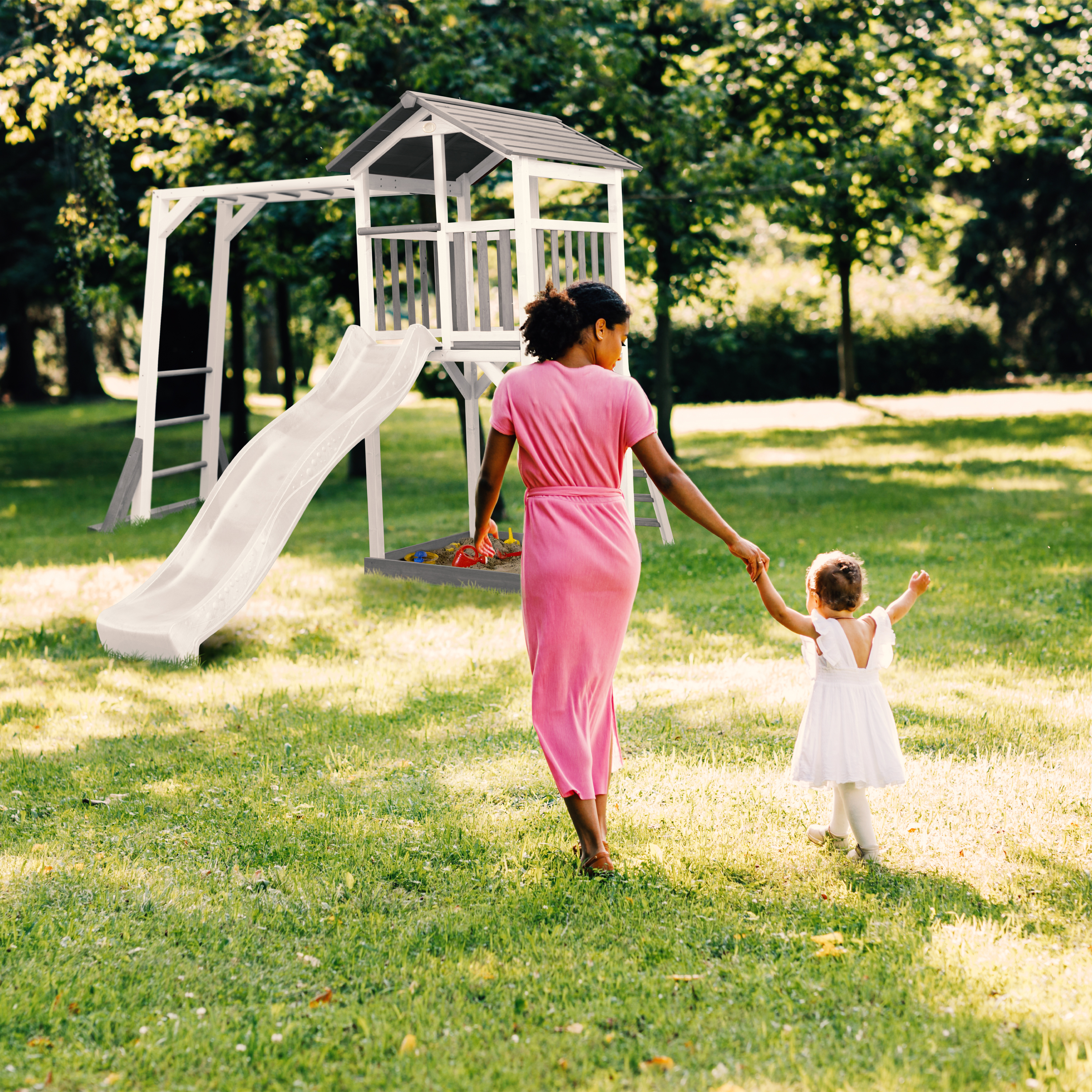 AXI Beach Tower with Climbing Frame Grey/White - White Slide