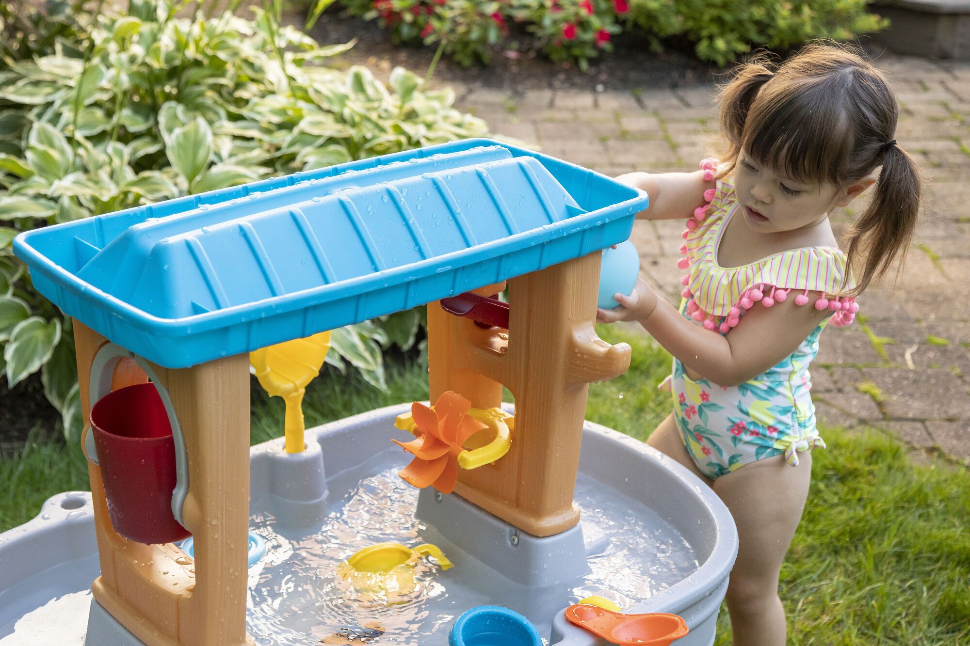 Step2 Rain Showers Splash Tub Water Table