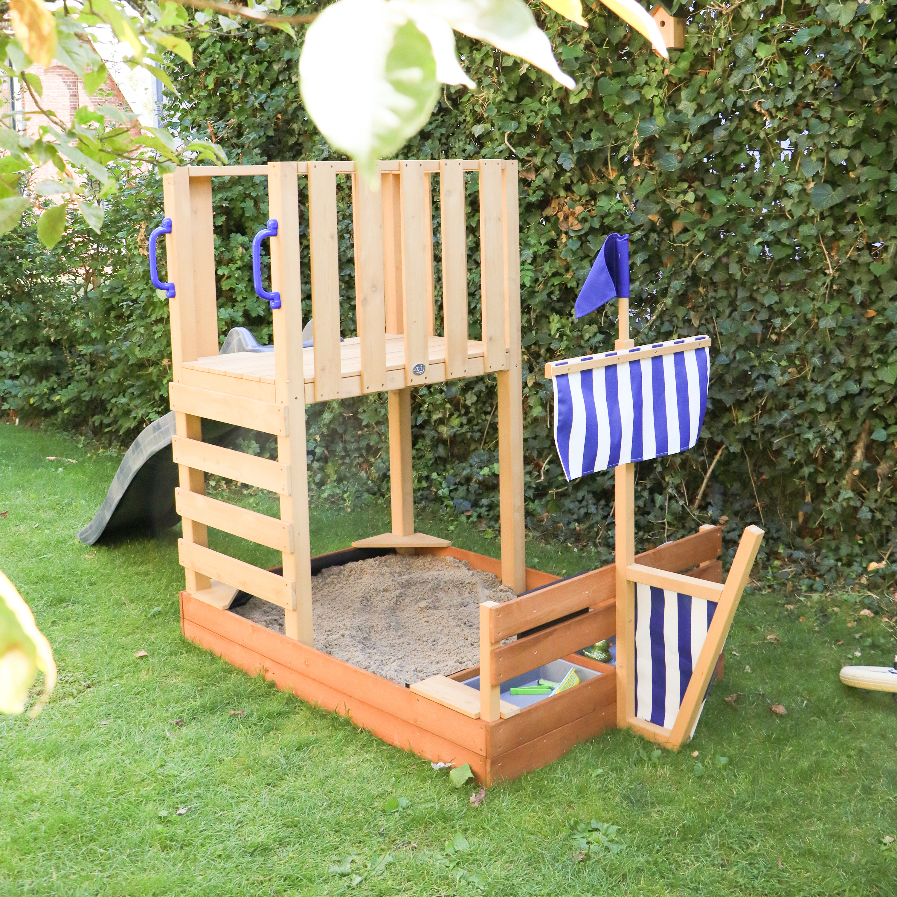 AXI Vicky Climbing Frame with Sandbox, Play Kitchen & Chalkboard – Grey Slide