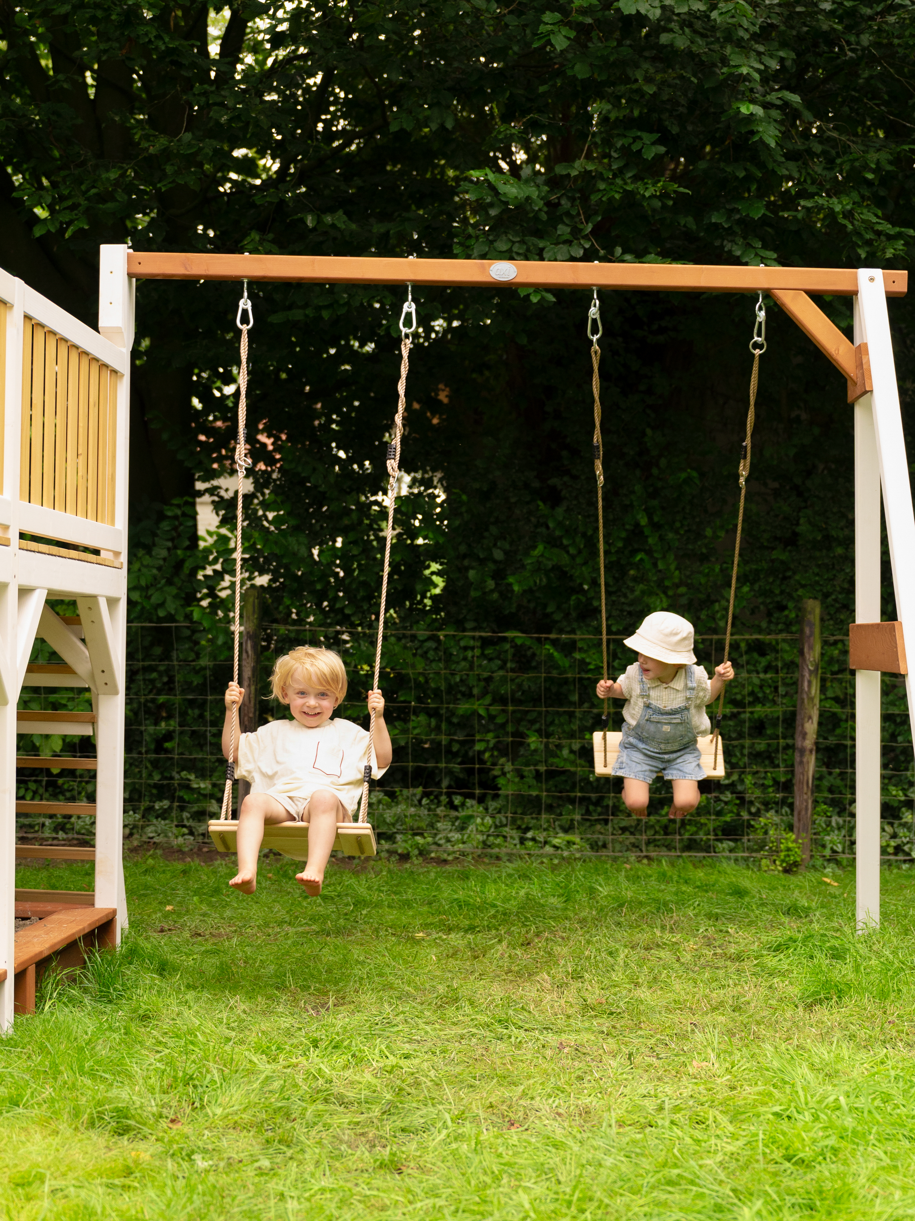 AXI Liam Playhouse with Double Swing Set Brown/White - White Slide