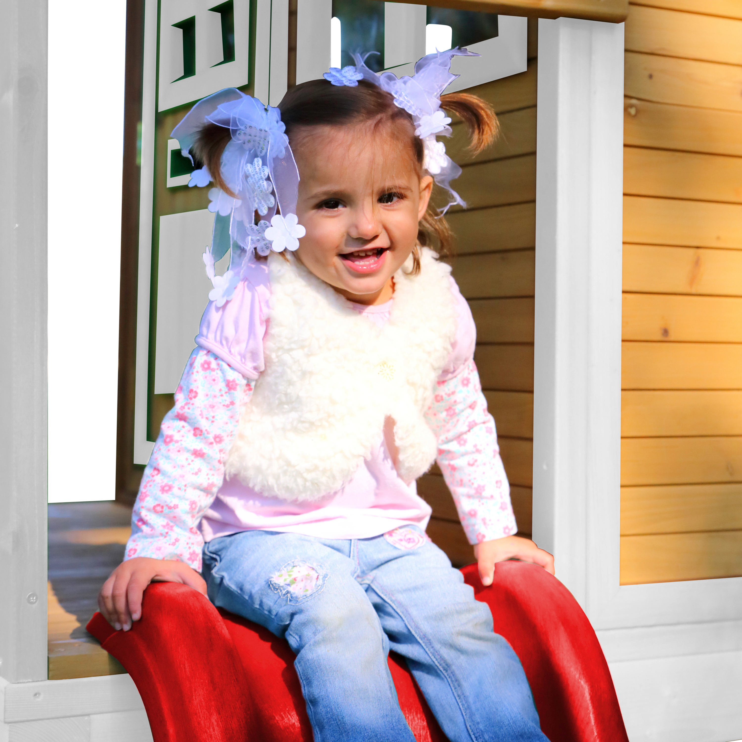 AXI Laura Playhouse Brown/White - Red Slide