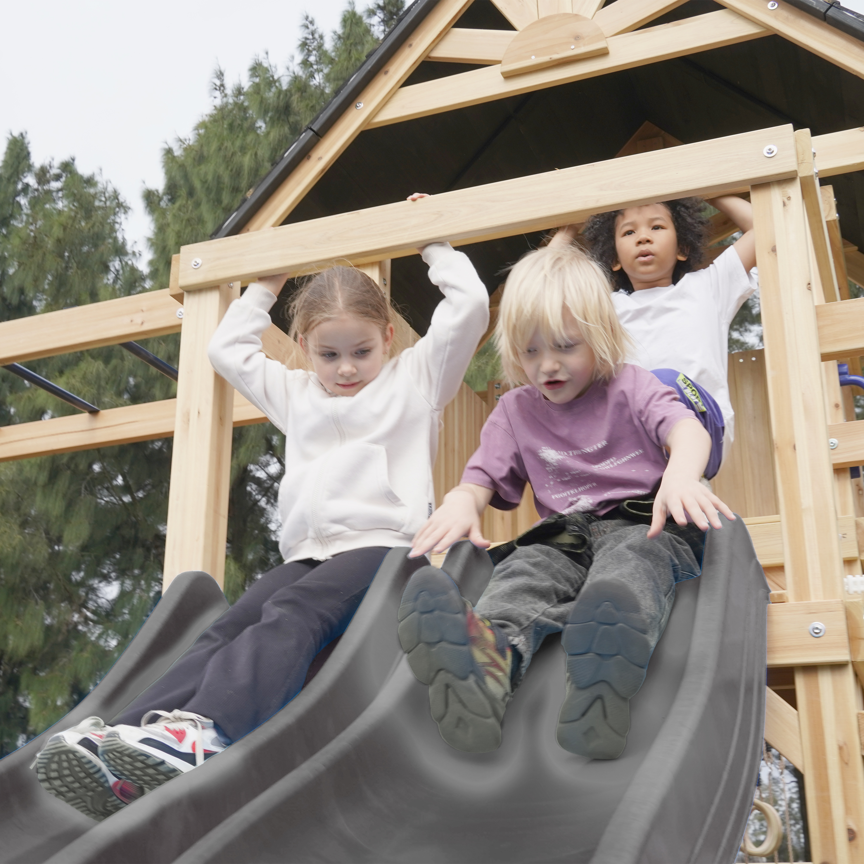 AXI Hunter Climbing Frame with Swings, Climbing Frame, Climbing Bridge and Multiple Platforms – Grey Double Slide