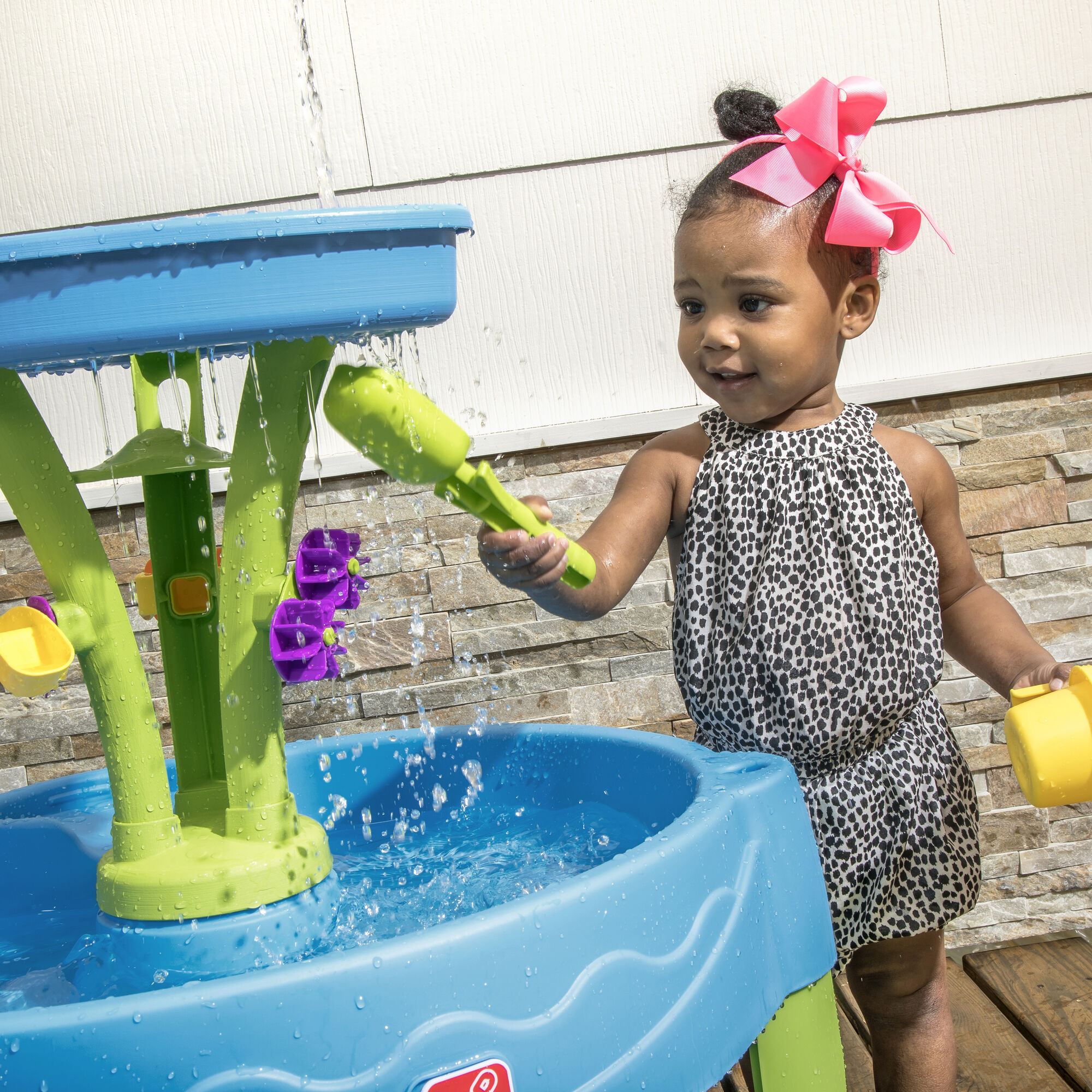 Step2 Summer Showers Splash Tower Water Table