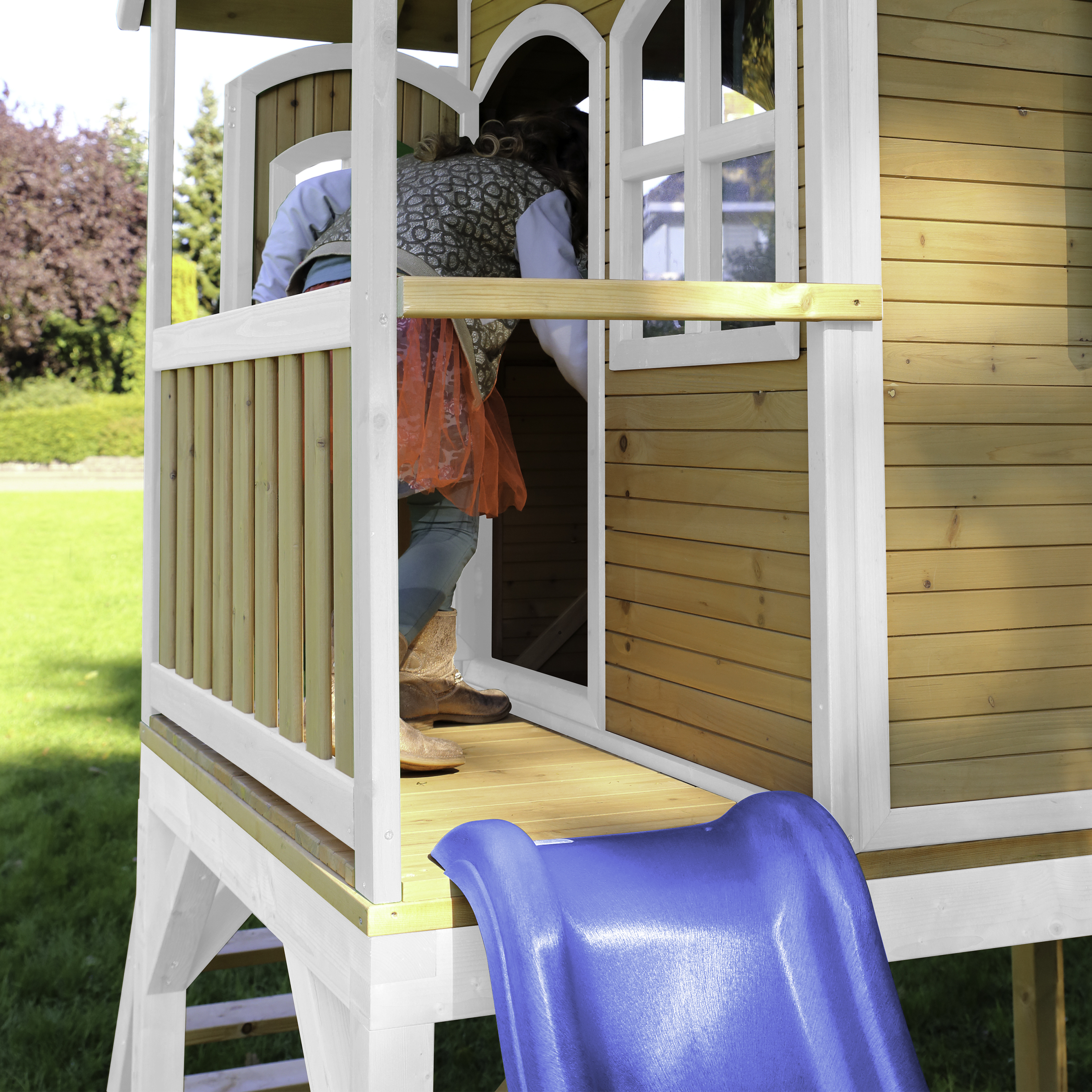 AXI Laura Playhouse Brown/White - Blue Slide