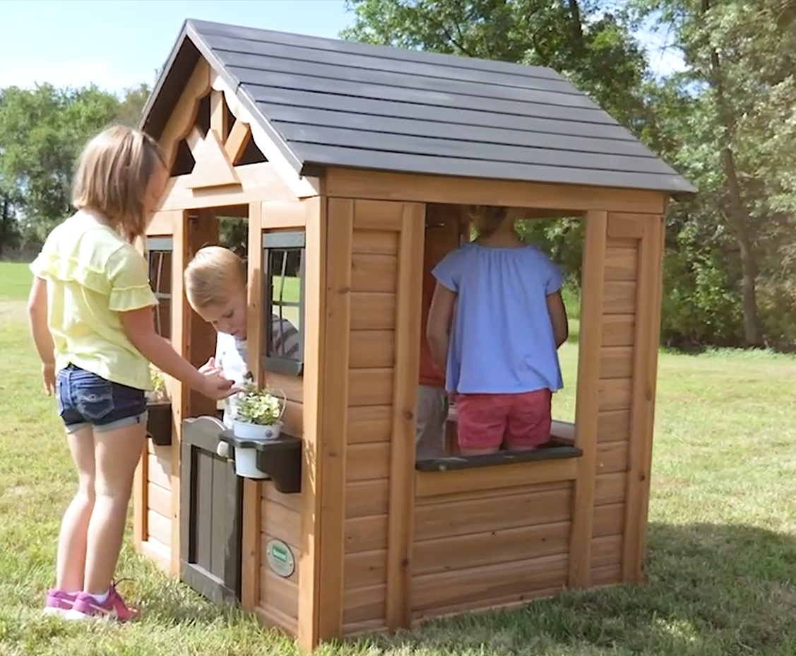 Backyard Discovery Sweetwater Playhouse White/Black