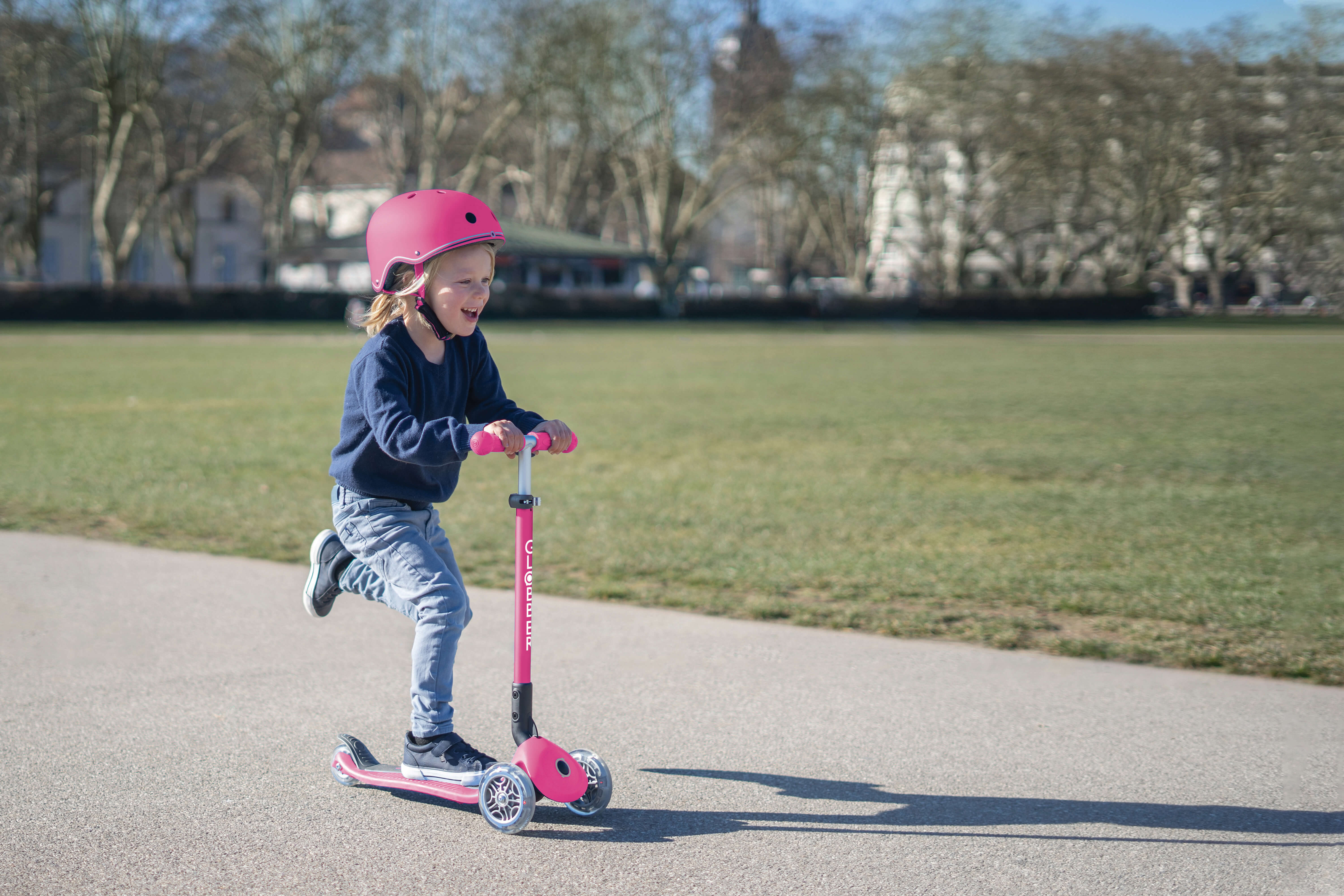 Globber Primo Foldable Lights Scooter - Pink