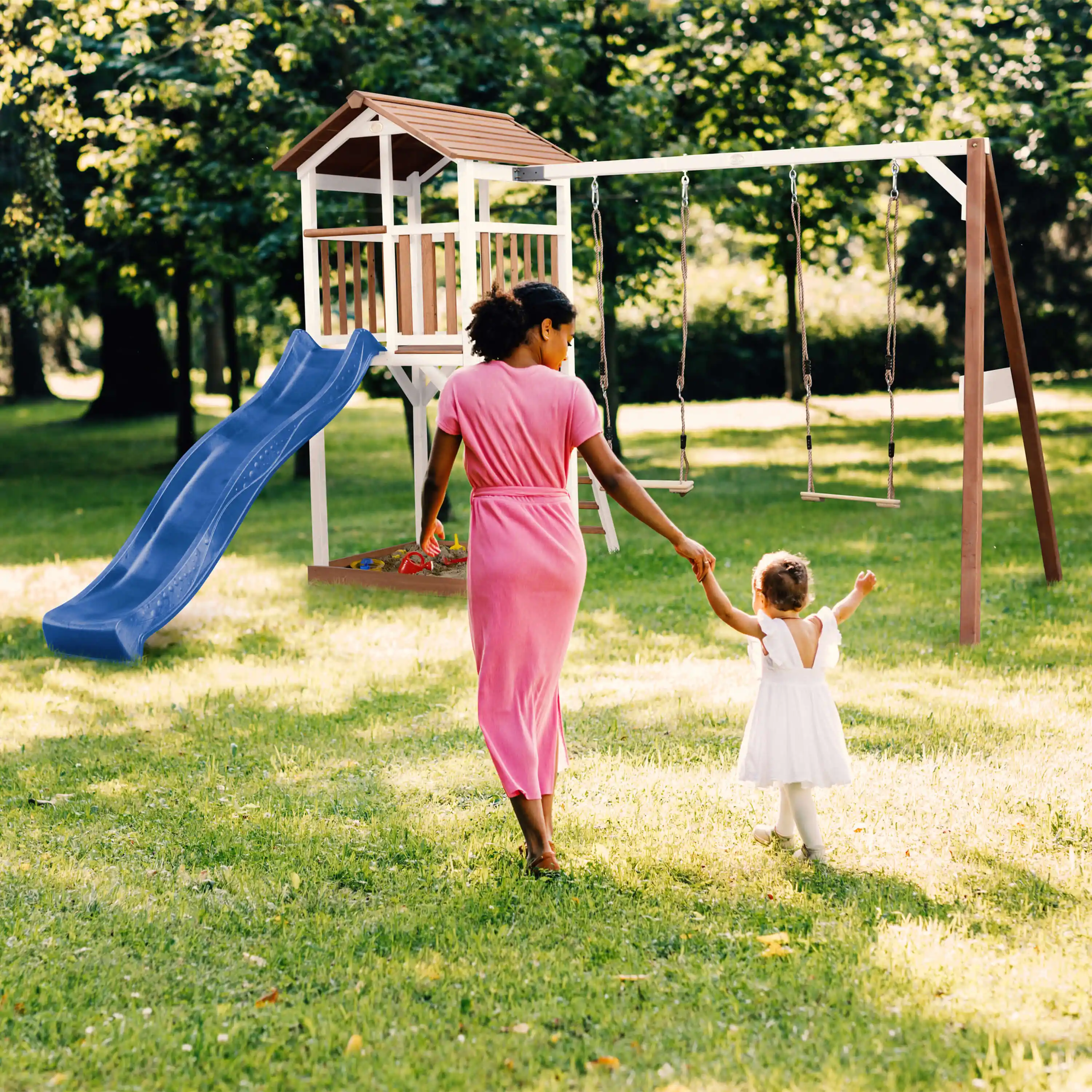 AXI Beach Tower with Double Swing Set Brown/White - Blue Slide