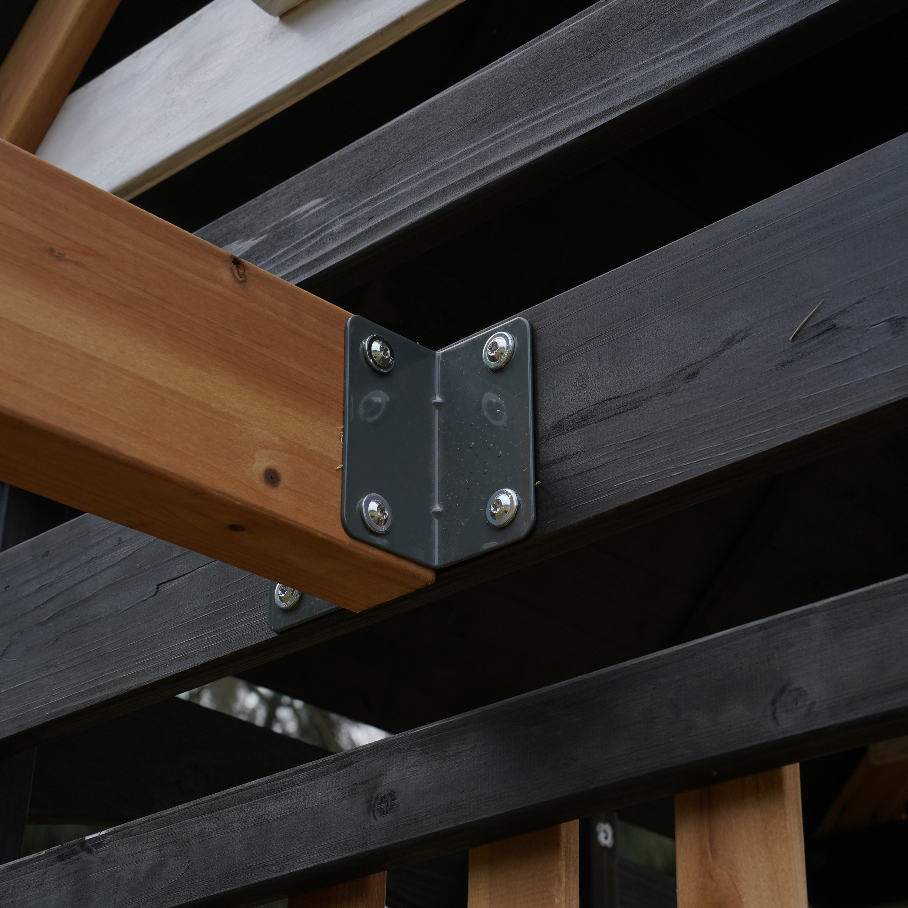 AXI Cody Climbing Frame with Swings, Trapeze and Climbing Wall – Cream Double Slide and Tube Slide