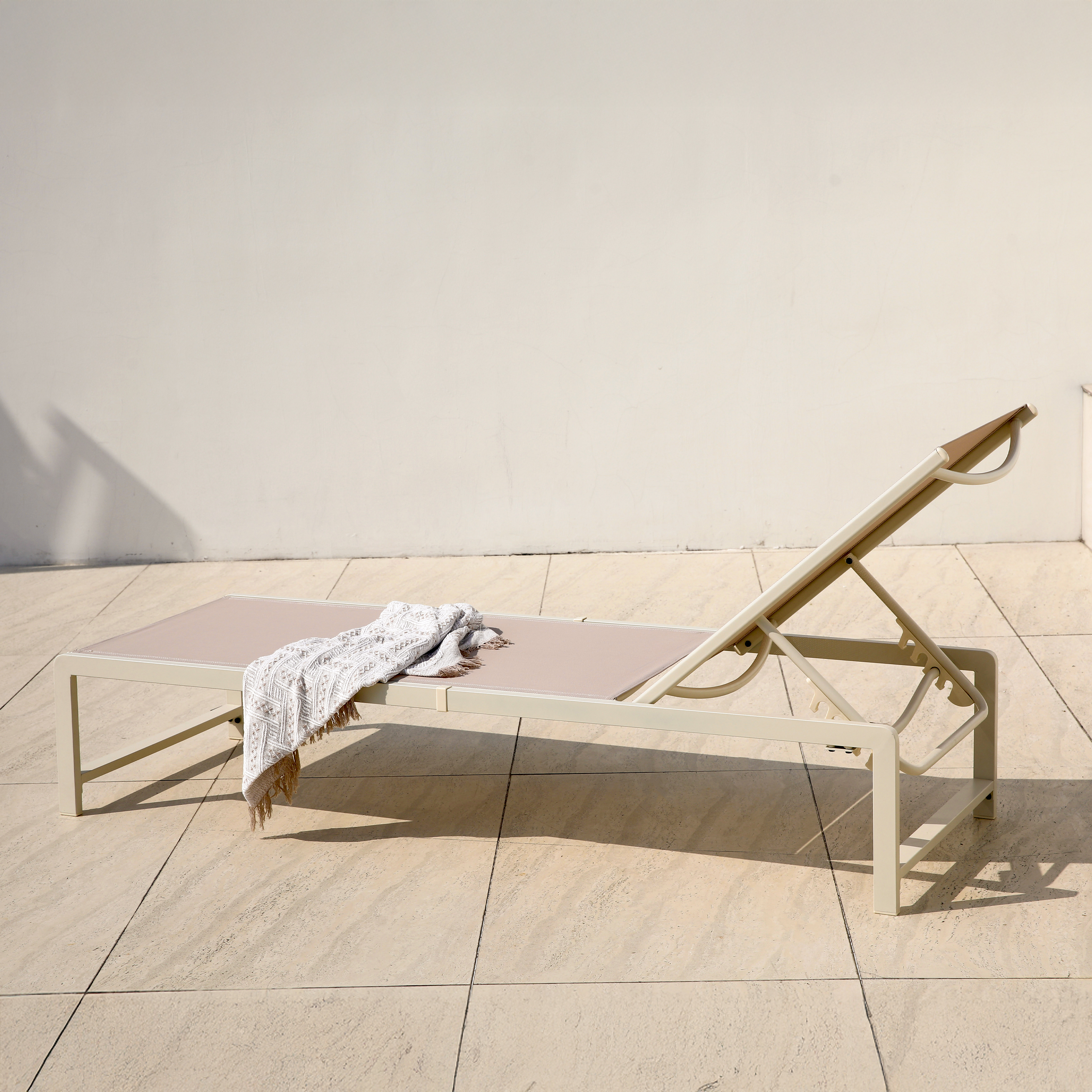 AXI Zane Sunbed Beige/Brown