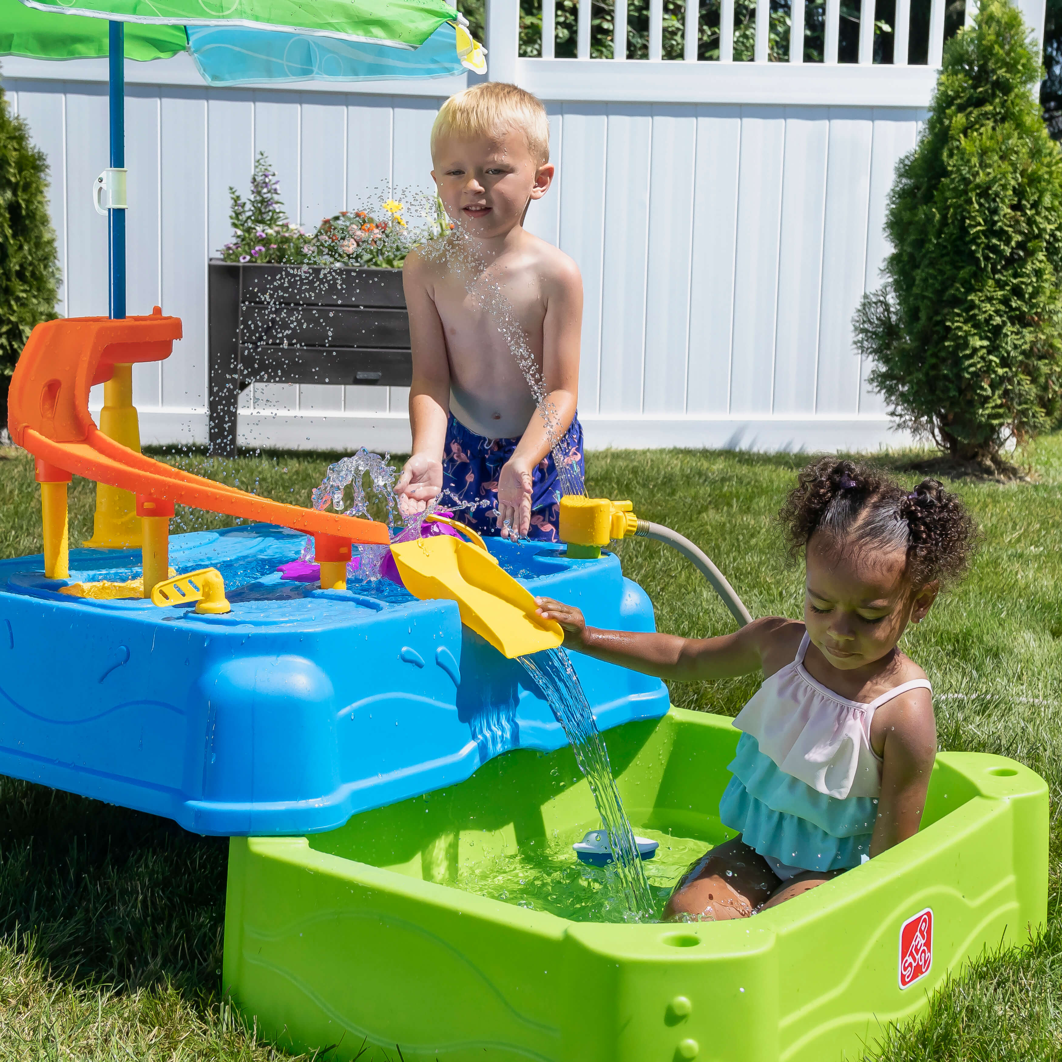 Step2 Waterpark Wonders Two-Tier Water Table