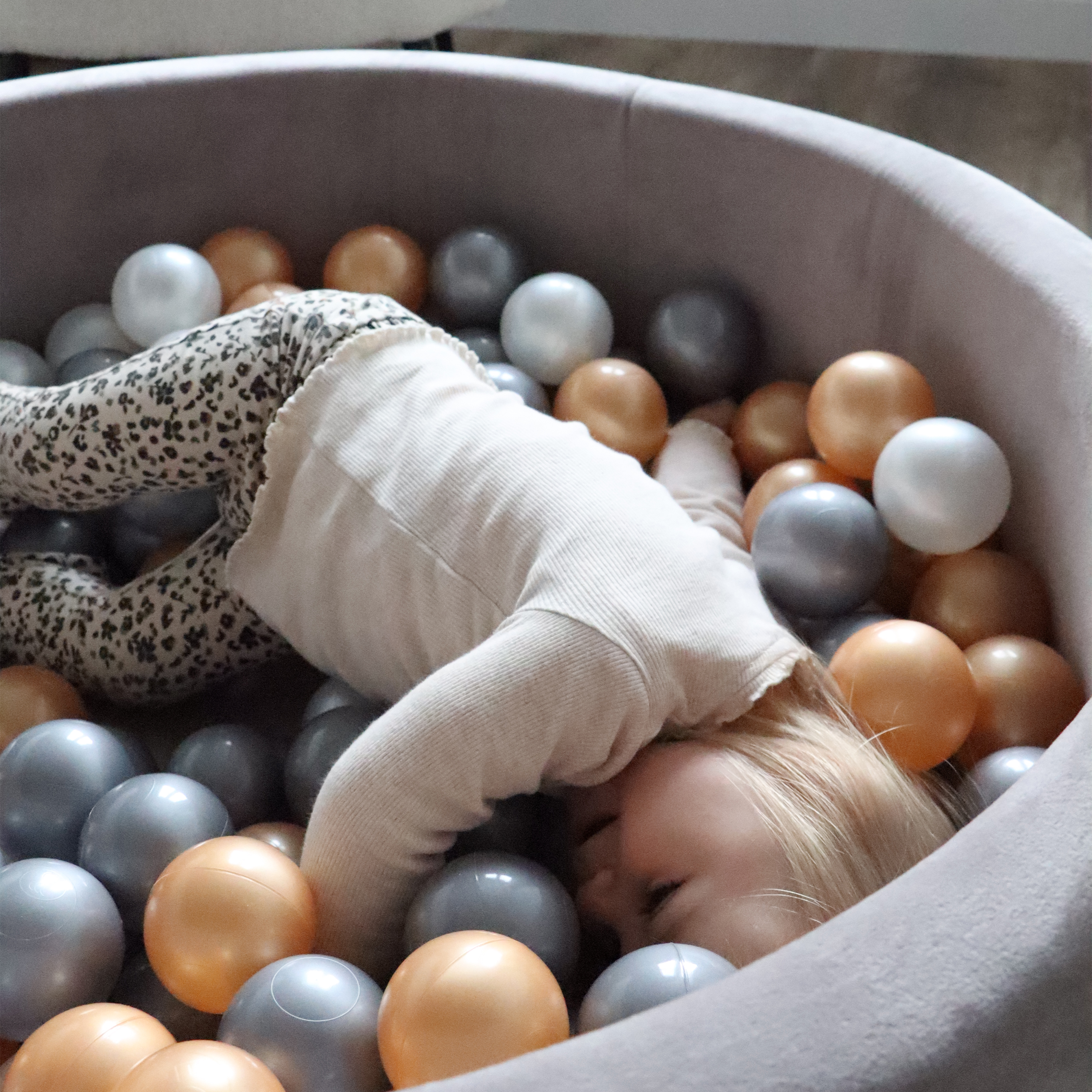 Sunny Boaz Ballpit incl. 200 balls - Grey