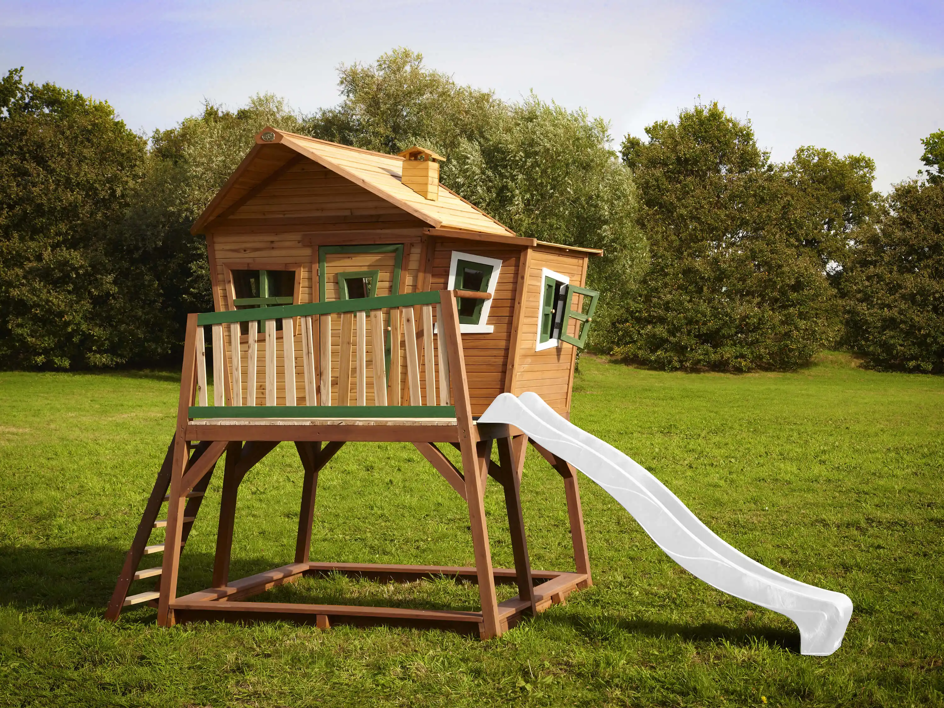 AXI Max Playhouse Brown/Green - White Slide