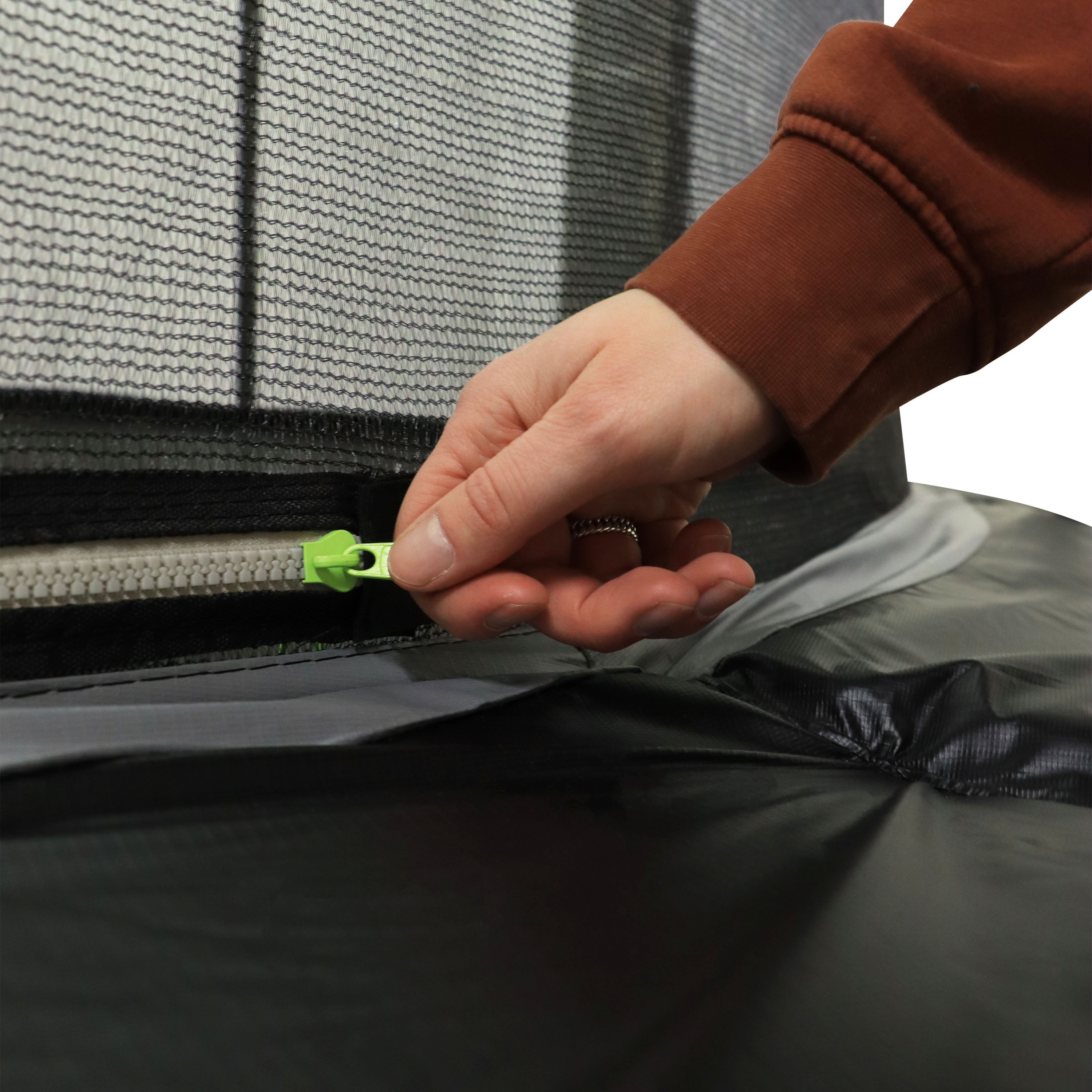 AXI Houston Trampoline Ø 180 cm with ladder – Onground – Black