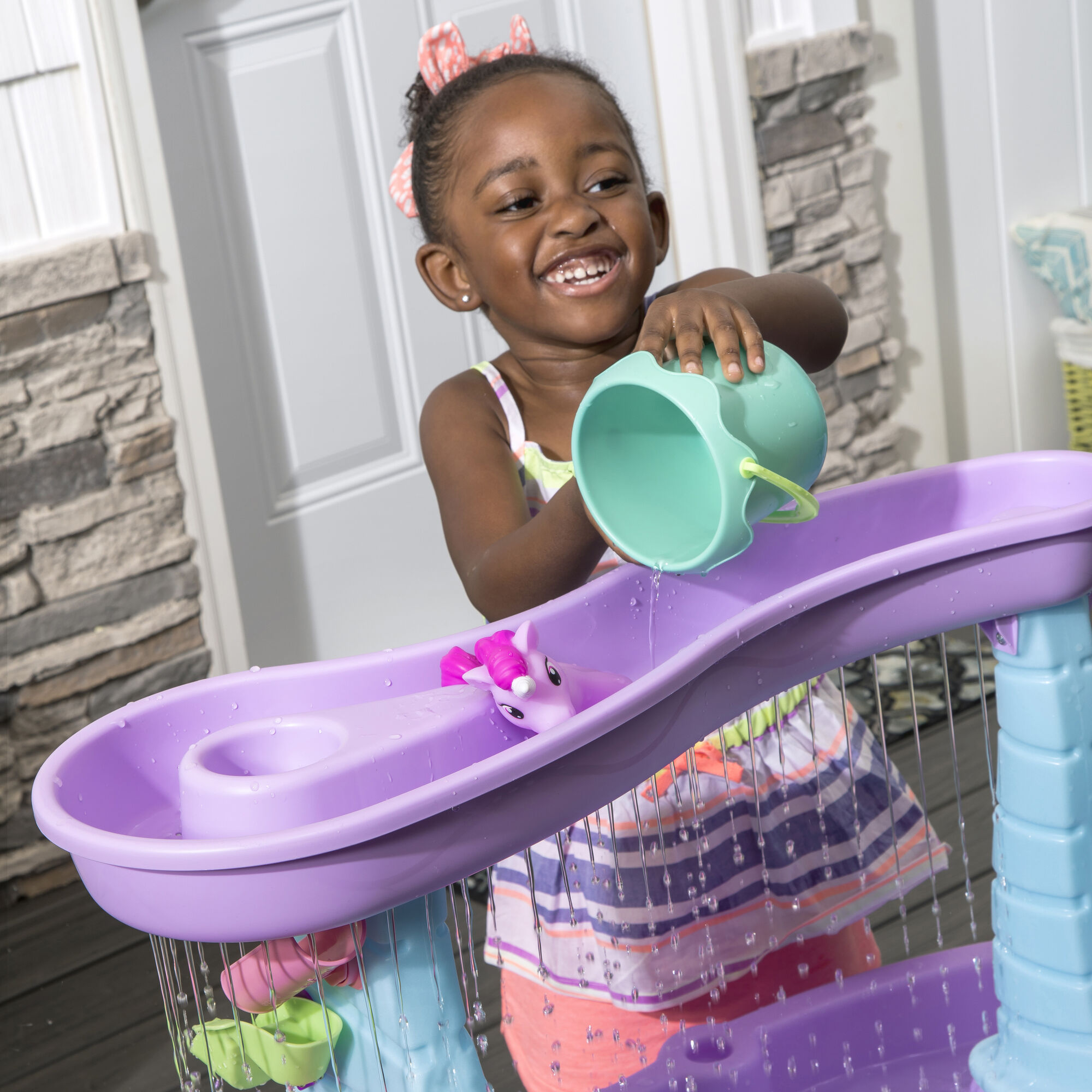 Step2 Rain Showers & Unicorns Water Table