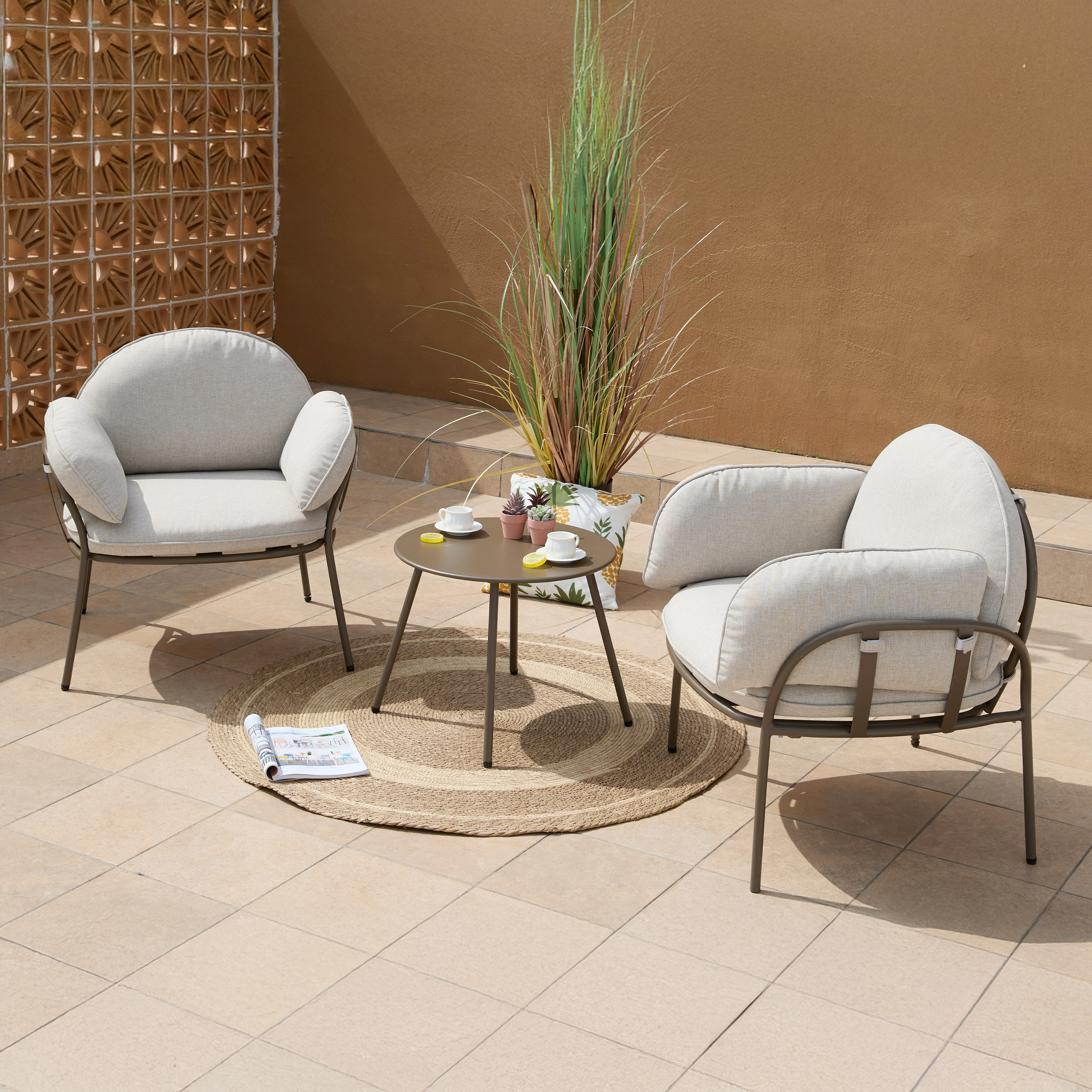 AXI Ziva Lounge Set with table & 2 chairs – Taupe/Beige
