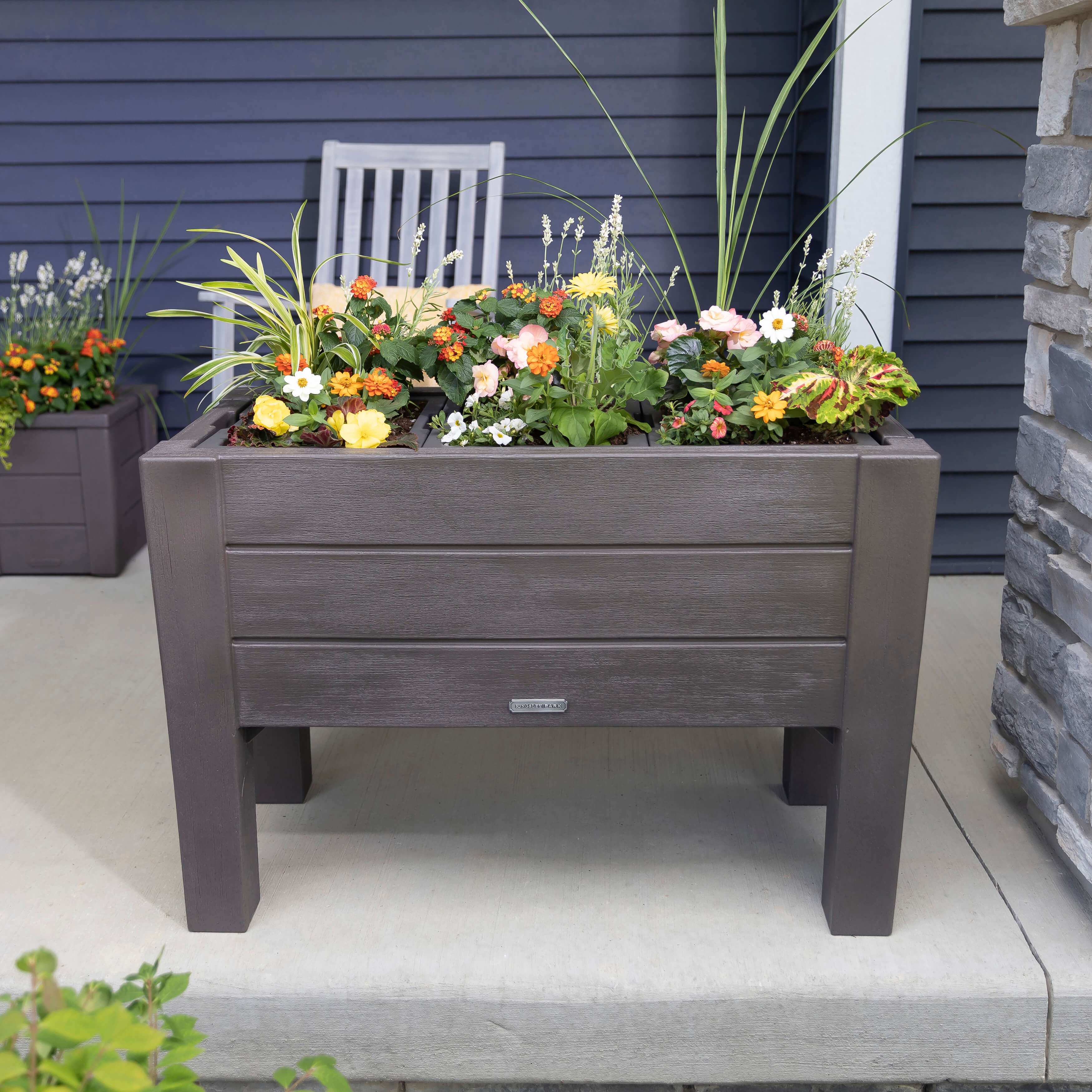 Step2 Lakewood Raised Planter Box - Dark Cedar